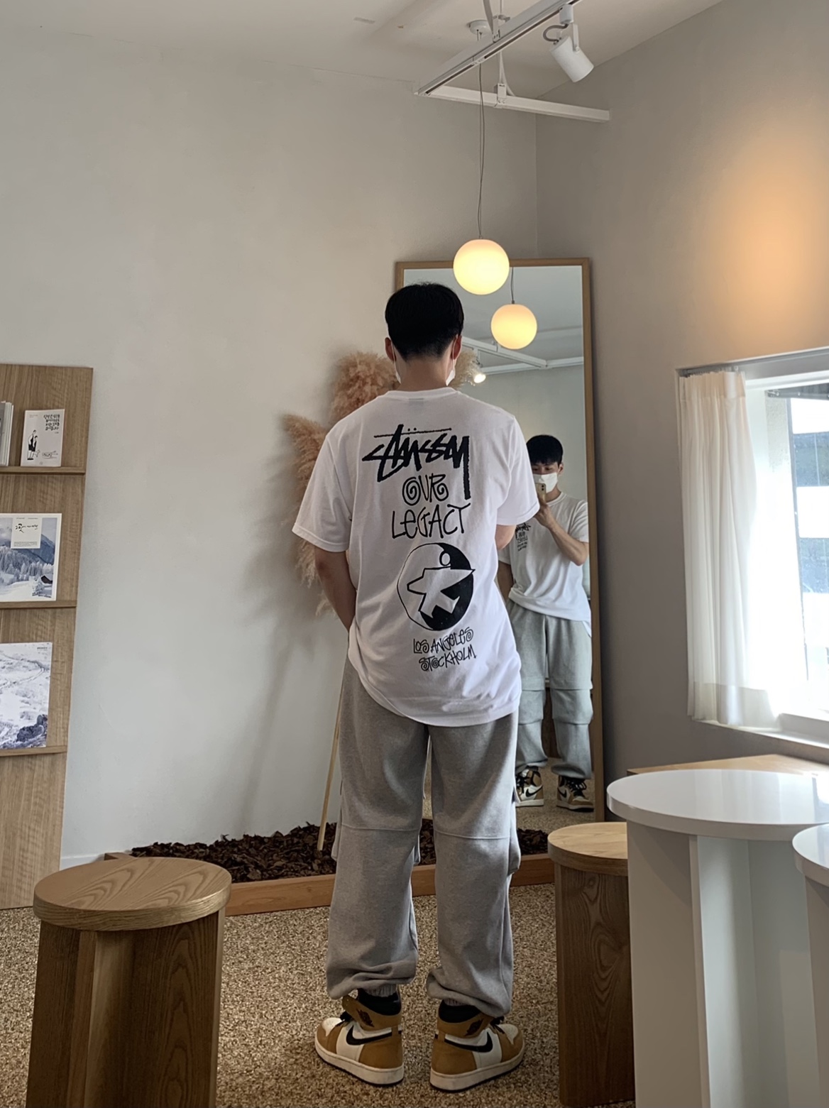 Jordan 1 Retro High Rookie of the Year, Stussy x Our Legacy Surfman T-Shirt White - 21SS 착용 스타일