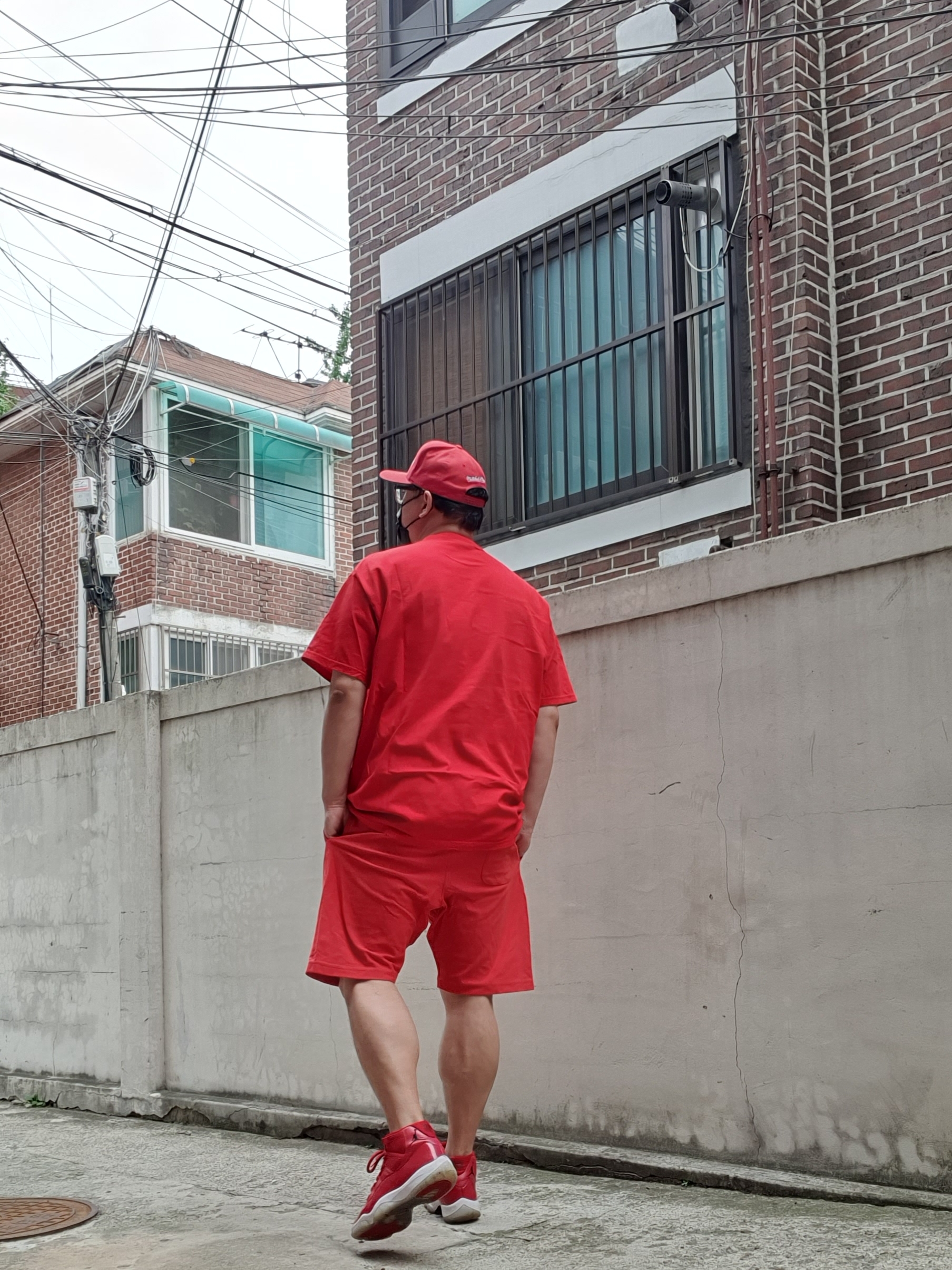 Jordan 11 Retro Win Like 96 Gym Red 착용 스타일