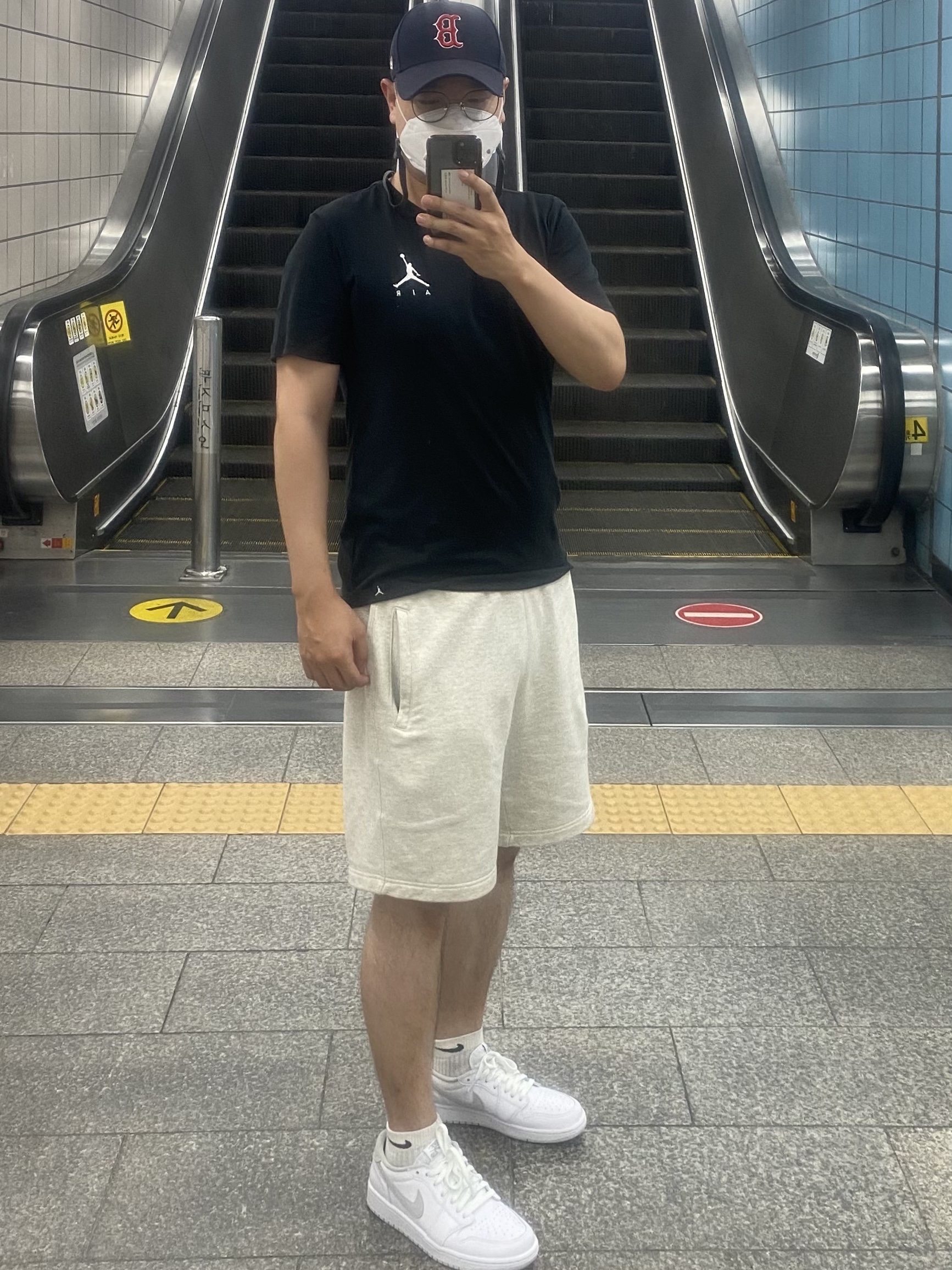 Jordan 1 Low OG Neutral Grey 착용 스타일
