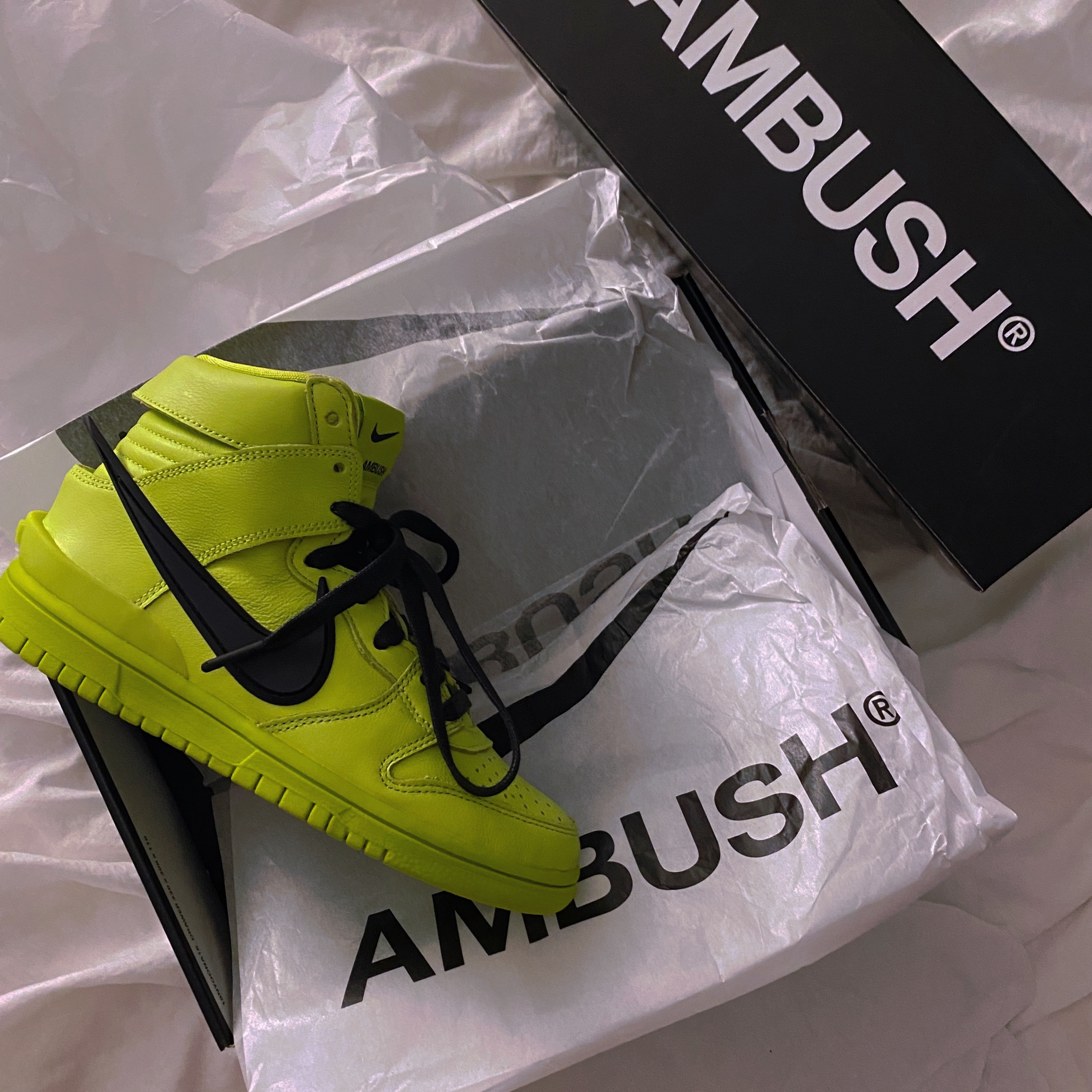 Nike x Ambush Dunk High Flash Lime 착용 스타일