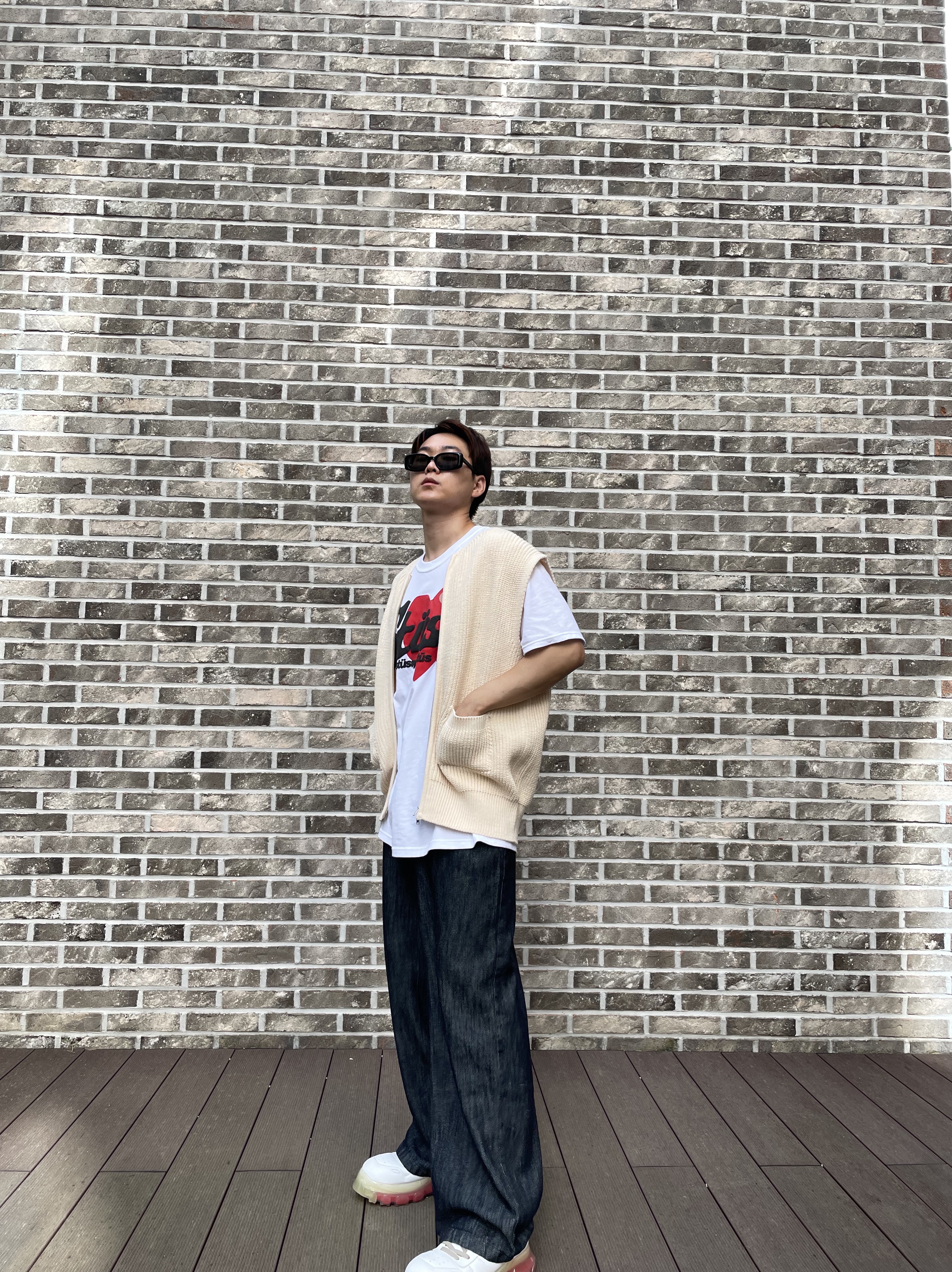 Stussy x Cactus Plant Flea Market Heart T-Shirt 착용 스타일 - 1