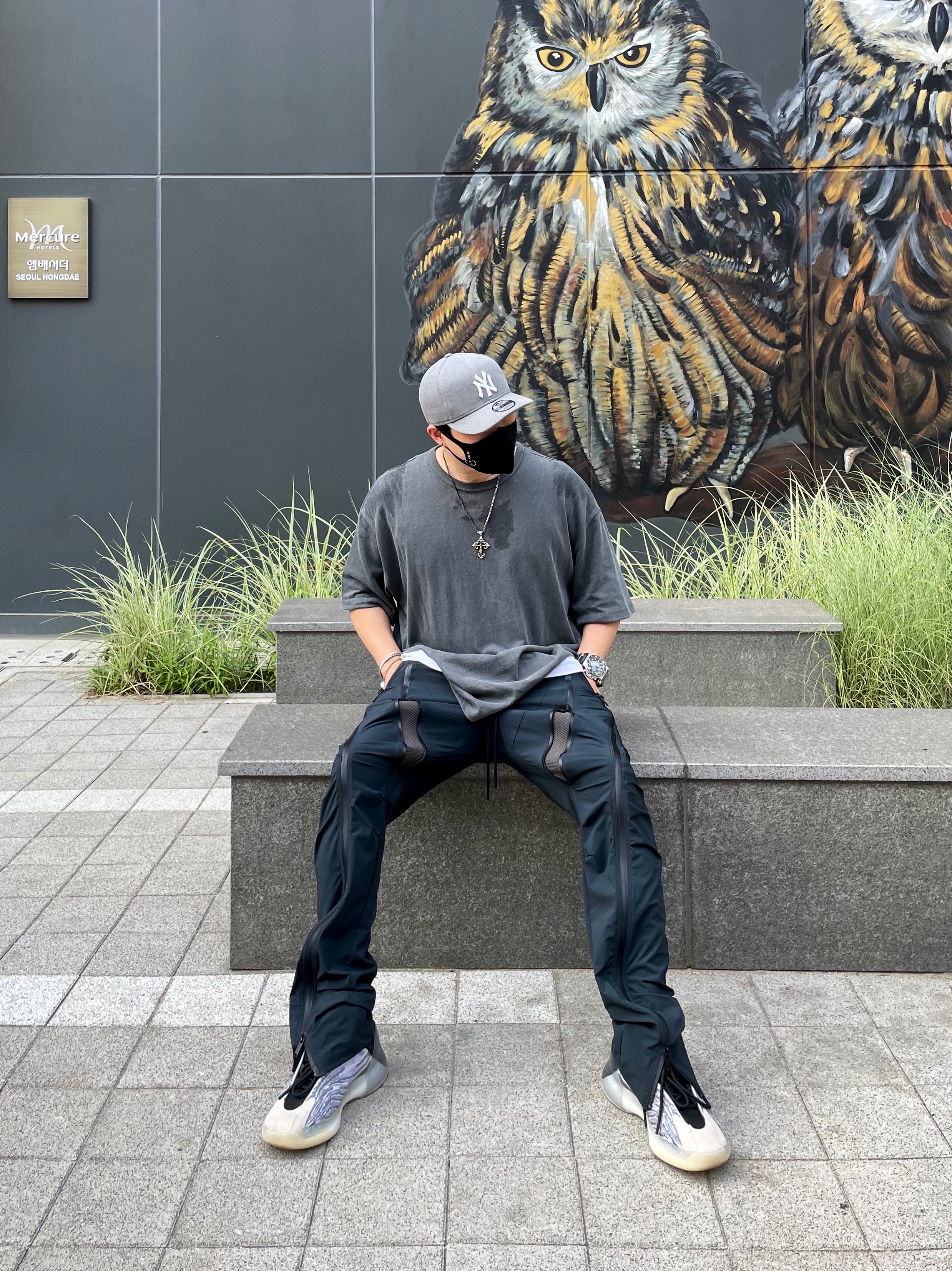 Adidas Yeezy QNTM Lifestyle 착용 스타일