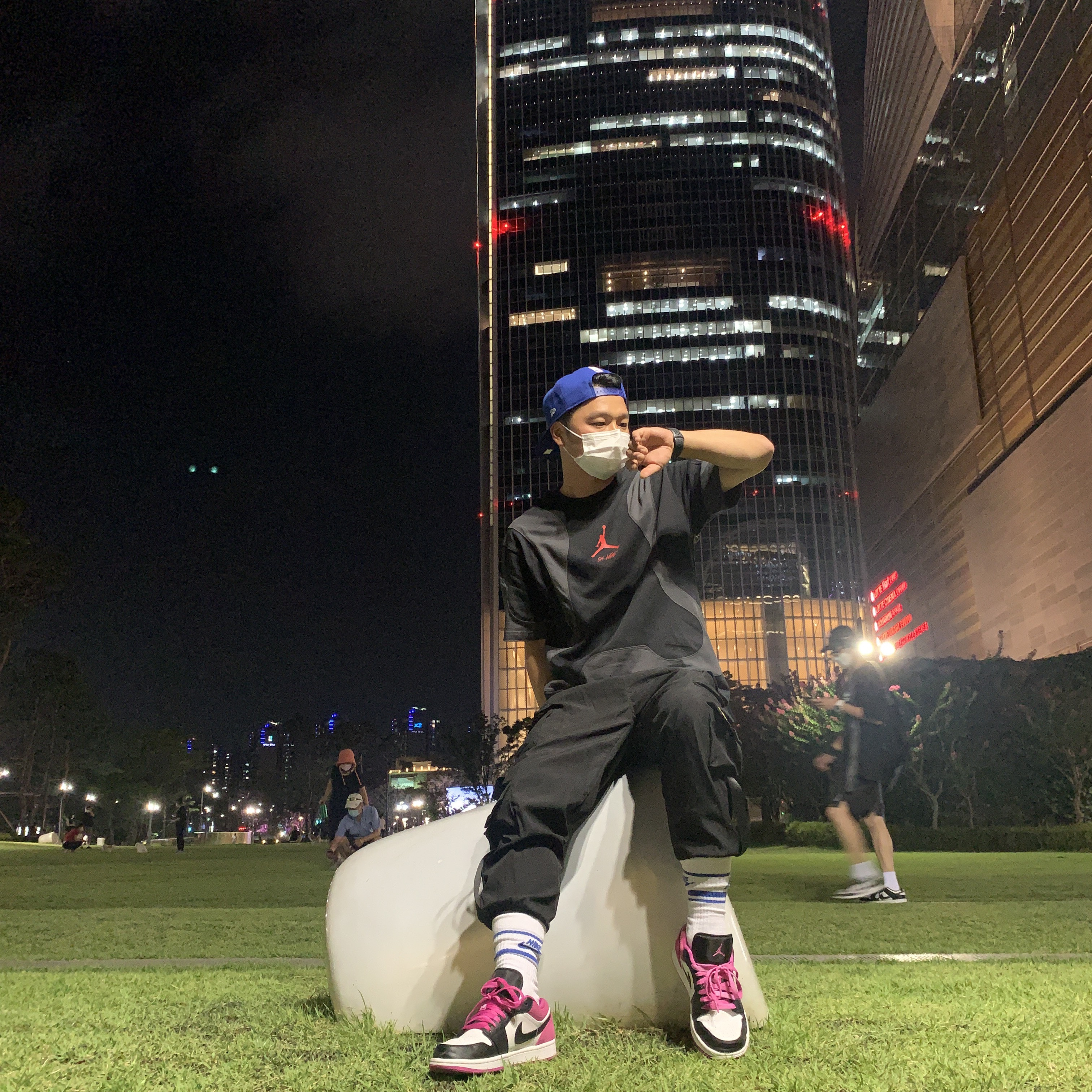 Jordan x Off-White T-Shirt Black - Asia, Jordan 1 Low SE Fuchsia 착용 스타일