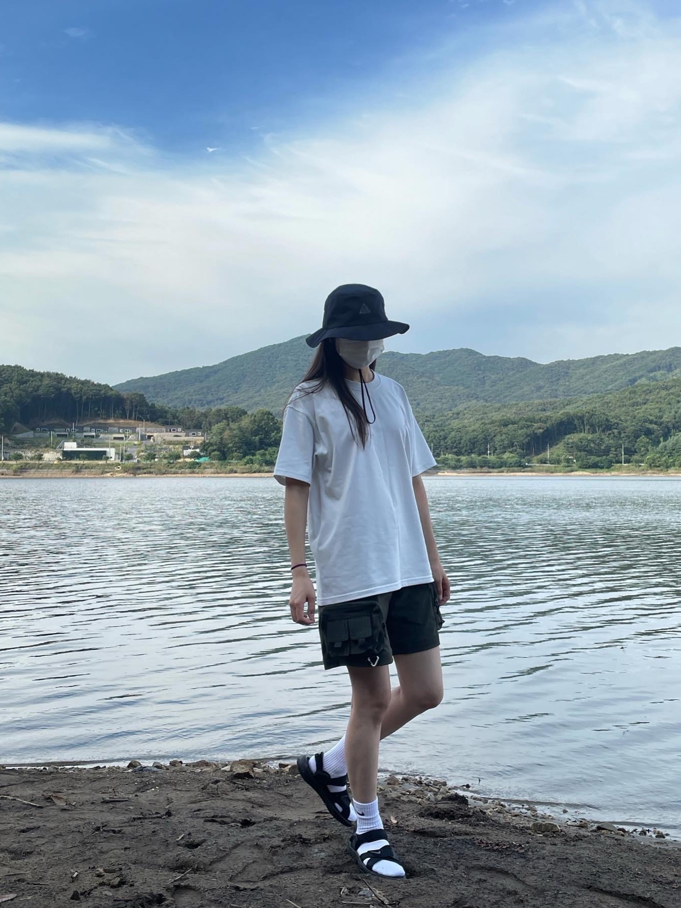 Nike NRG ACG Bucket Black, Nike ACG Air Deschutz Triple Black 착용 스타일 - 5