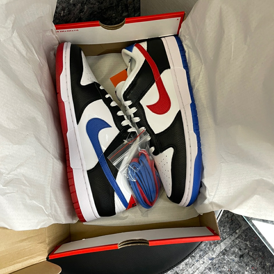 Nike Dunk Low SE Seoul (With Special Gift) 착용 스타일 - 1