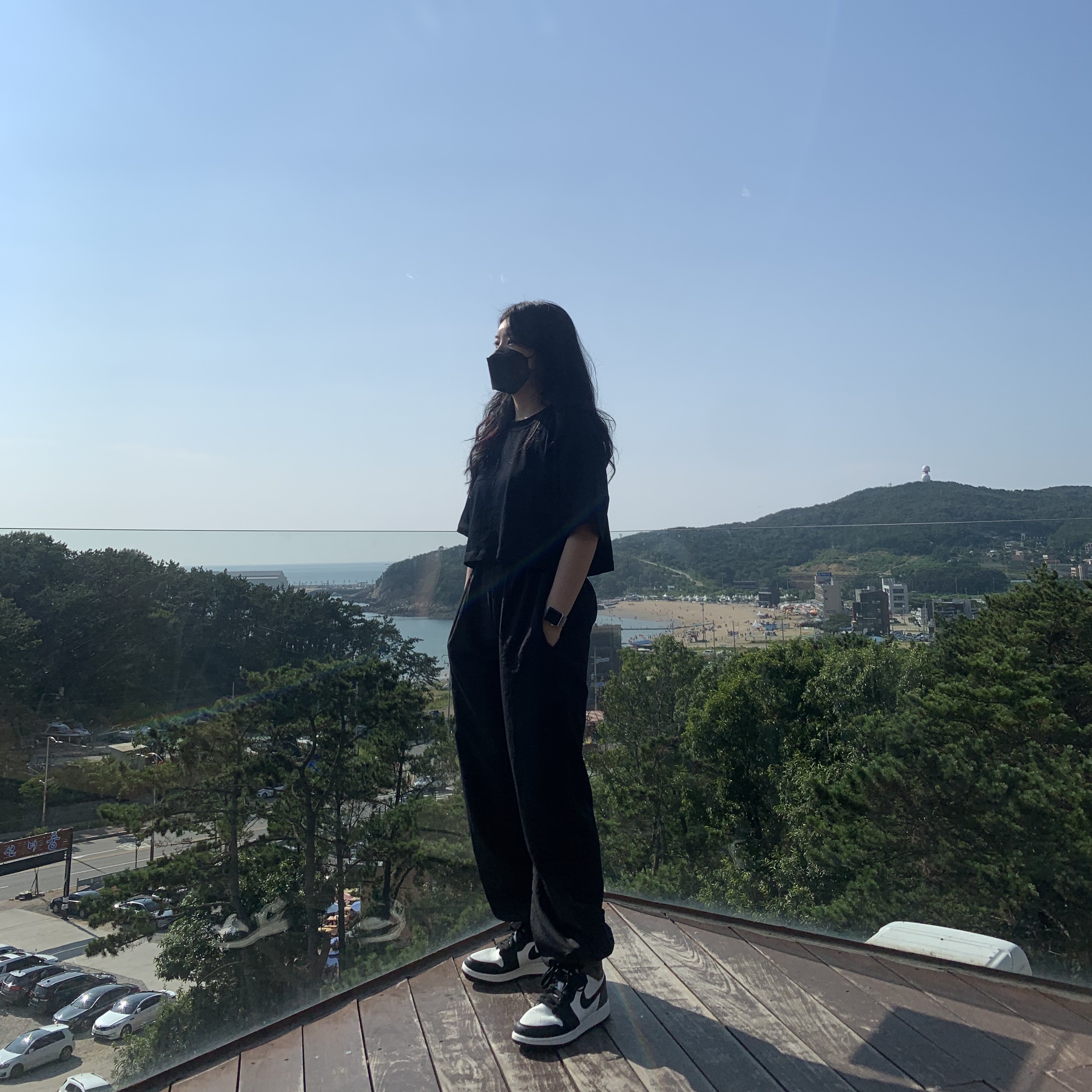 (GS) Jordan 1 Retro High OG Black Mocha 착용 스타일