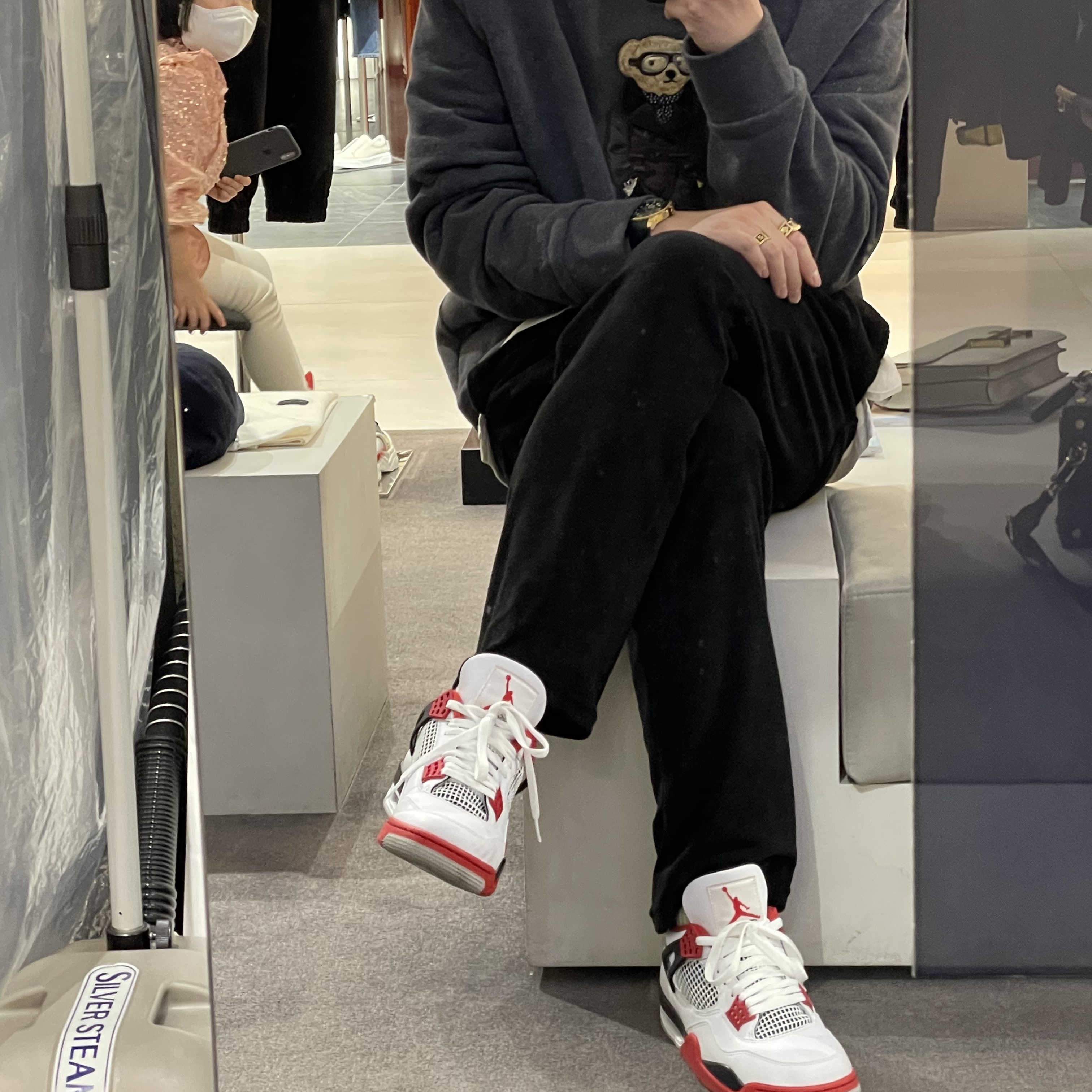 Jordan 4 Retro OG Fire Red 2020 착용 스타일