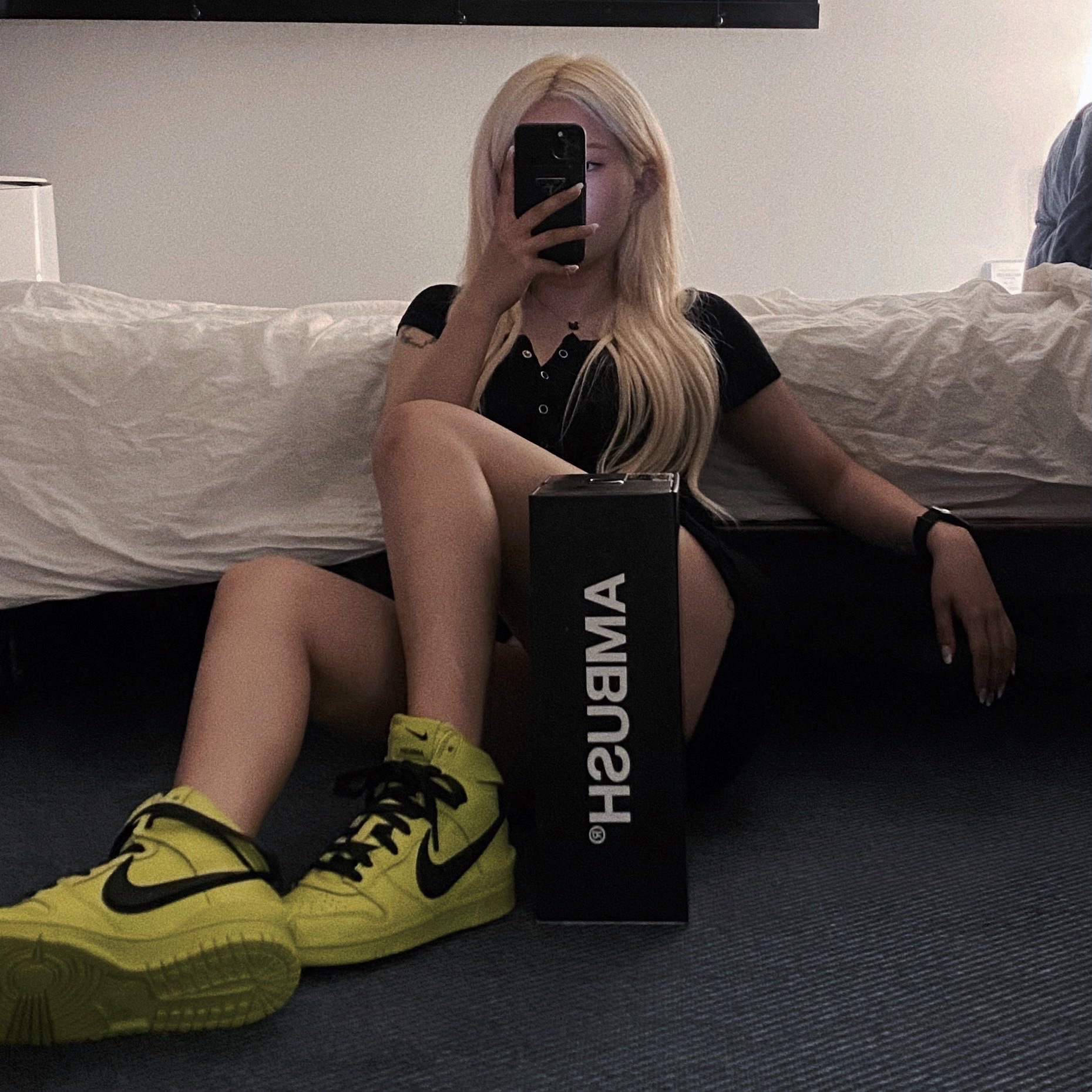 Nike x Ambush Dunk High Flash Lime 착용 스타일