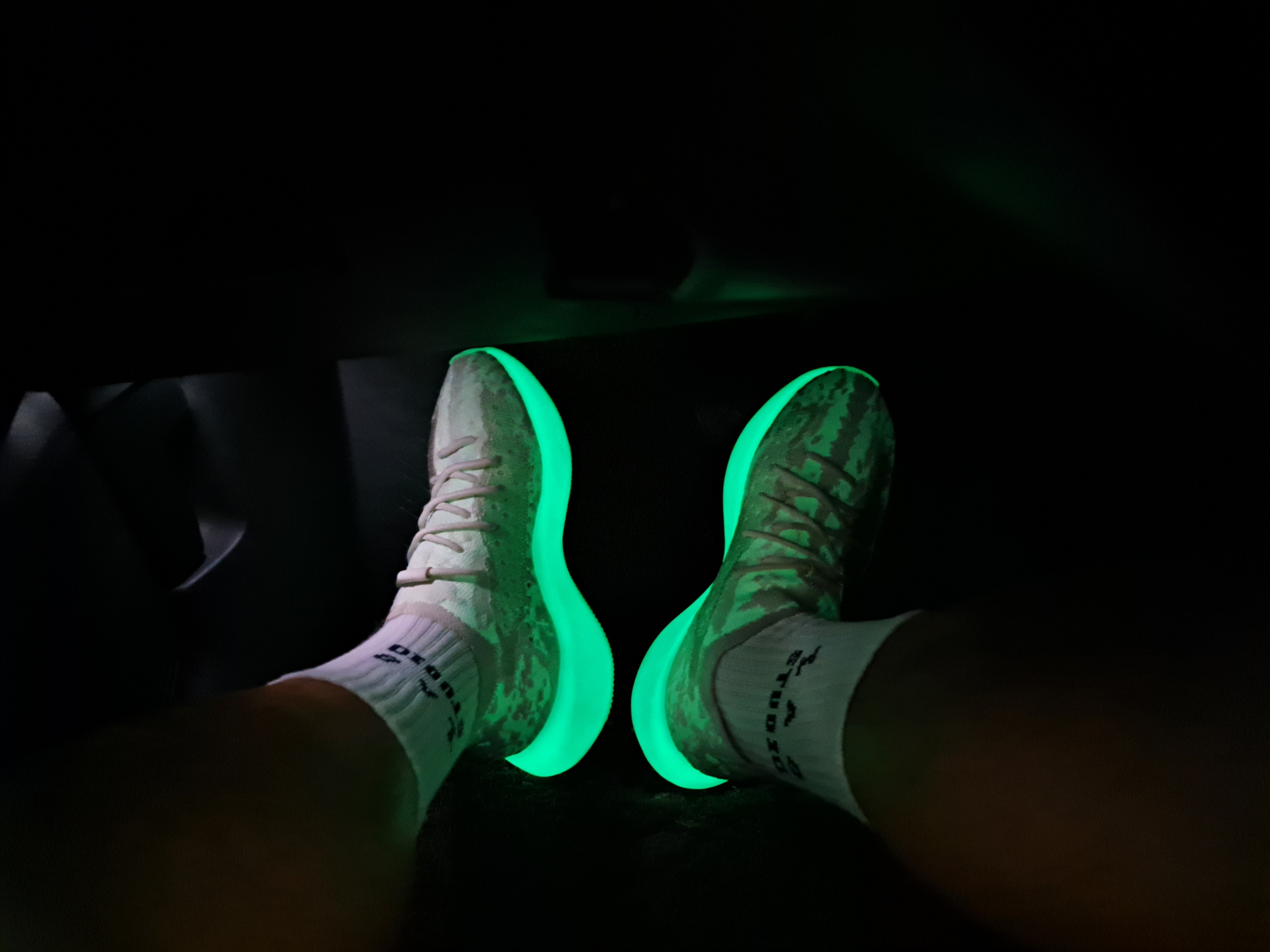 IAB Studio T-Shirt White, IAB Studio Socks Pack White Purple Cyan 착용 스타일 - 4