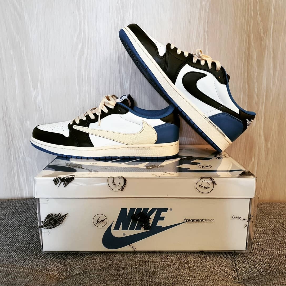 Jordan 1 x Travis Scott x Fragment Retro Low OG SP Military Blue, Nike x Travis Scott Air Max 270 React Cactus Trails 착용 스타일 - 3
