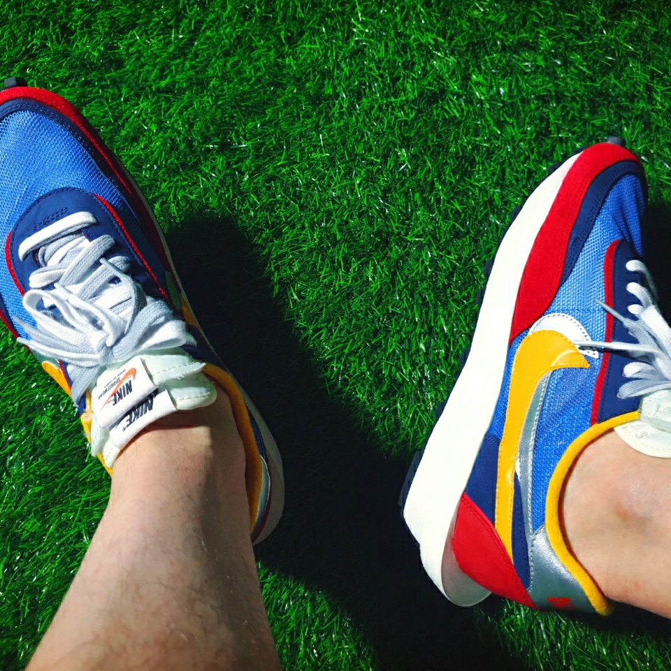 Nike x Sacai LDWaffle Blue Multi 착용 스타일 - 5