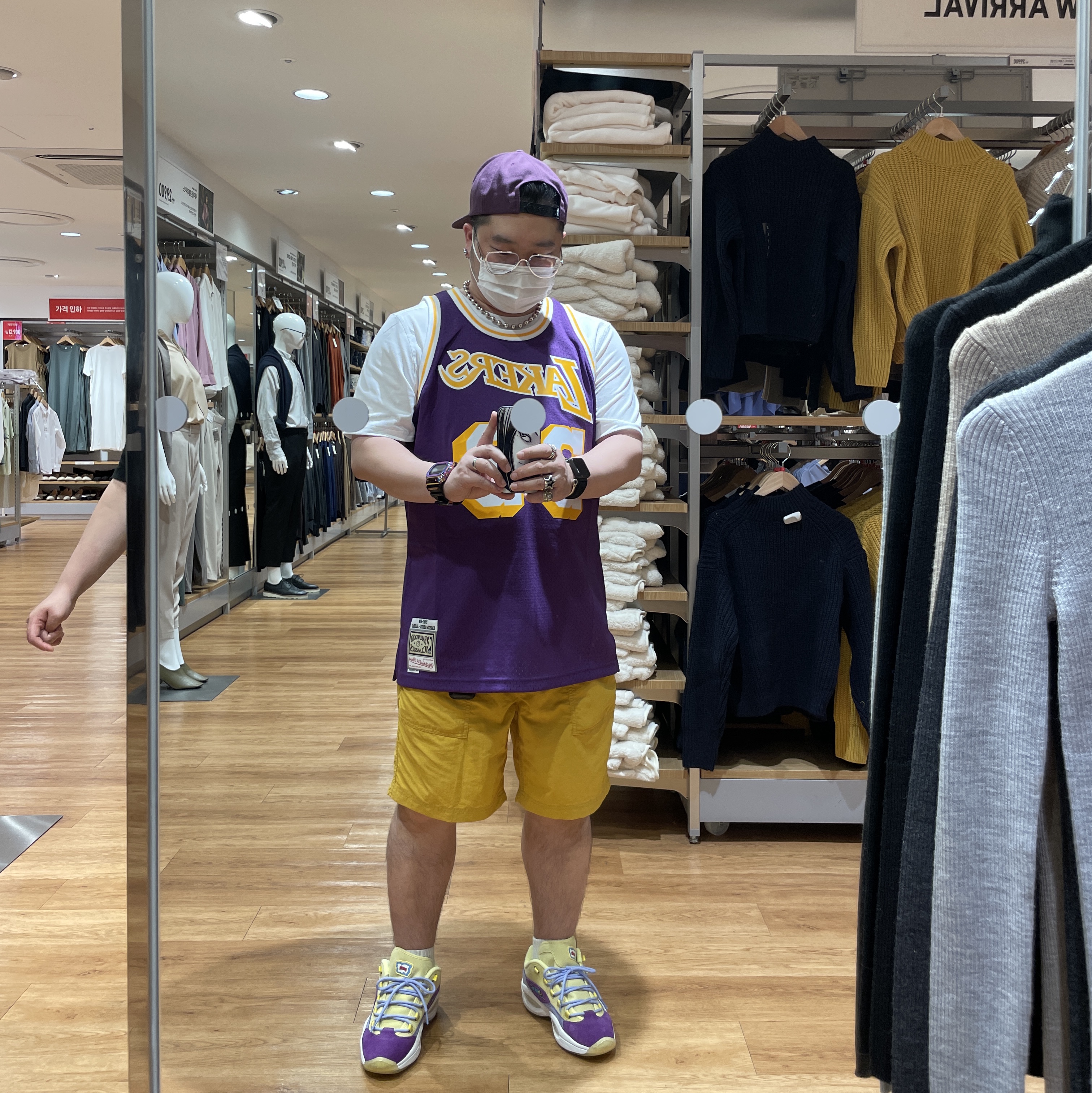 Reebok x Billionaire Boys Club x Icecream Question Low Yellow Lilac Glow 착용 스타일