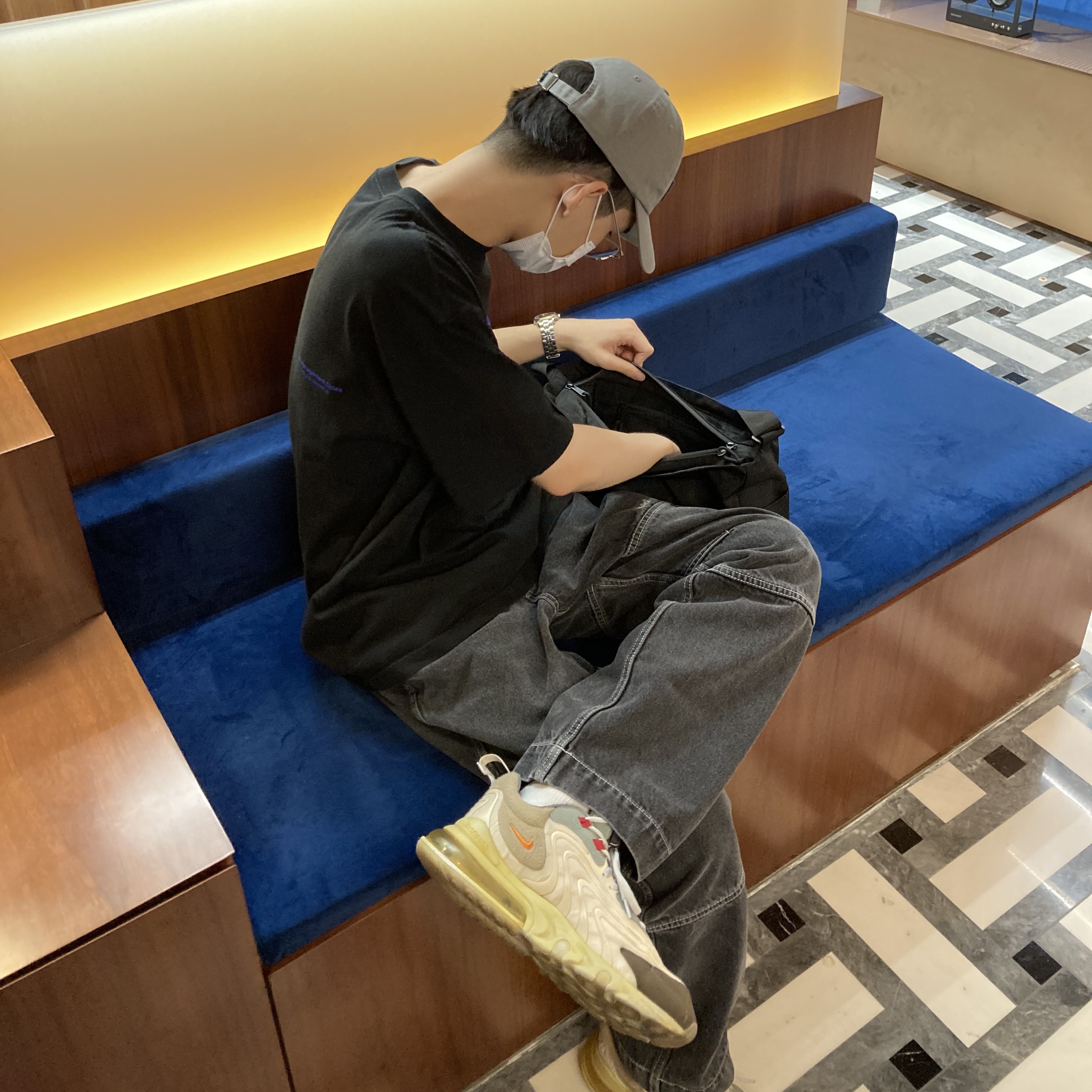 Nike x Travis Scott Air Max 270 React Cactus Trails 착용 스타일