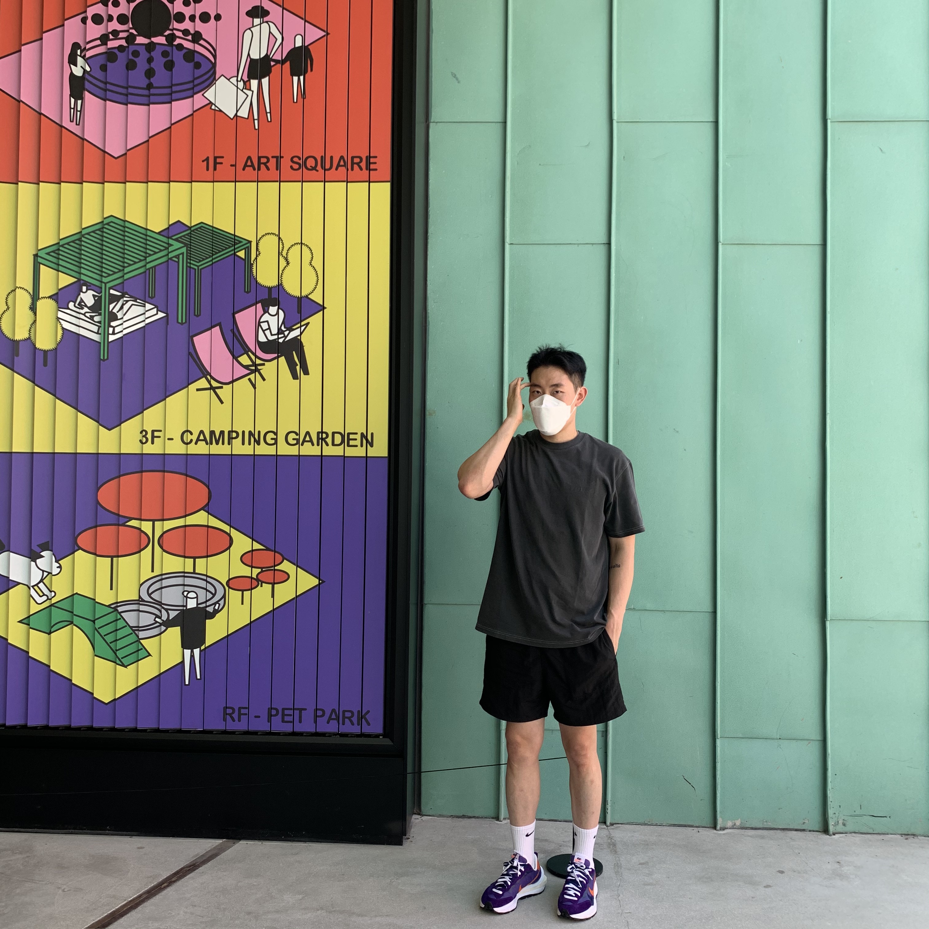 Nike x Sacai VaporWaffle Dark Iris, IAB Studio Pigment T-Shirt Black 착용 스타일 - 2