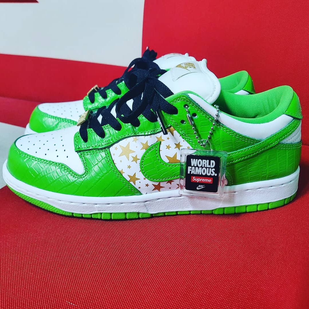 Nike x Supreme SB Dunk Low Mean Green 착용 스타일 - 3