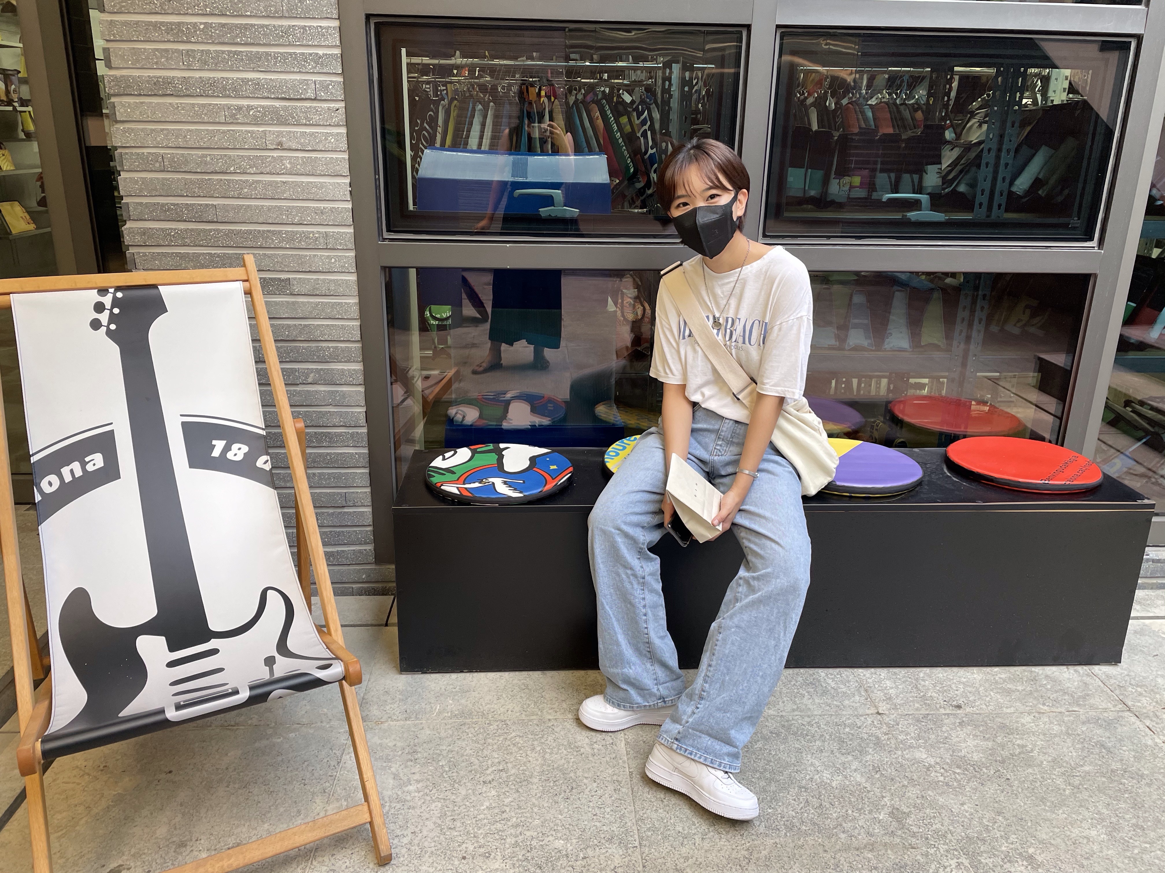(GS) Nike Air Force 1 LE White 착용 스타일