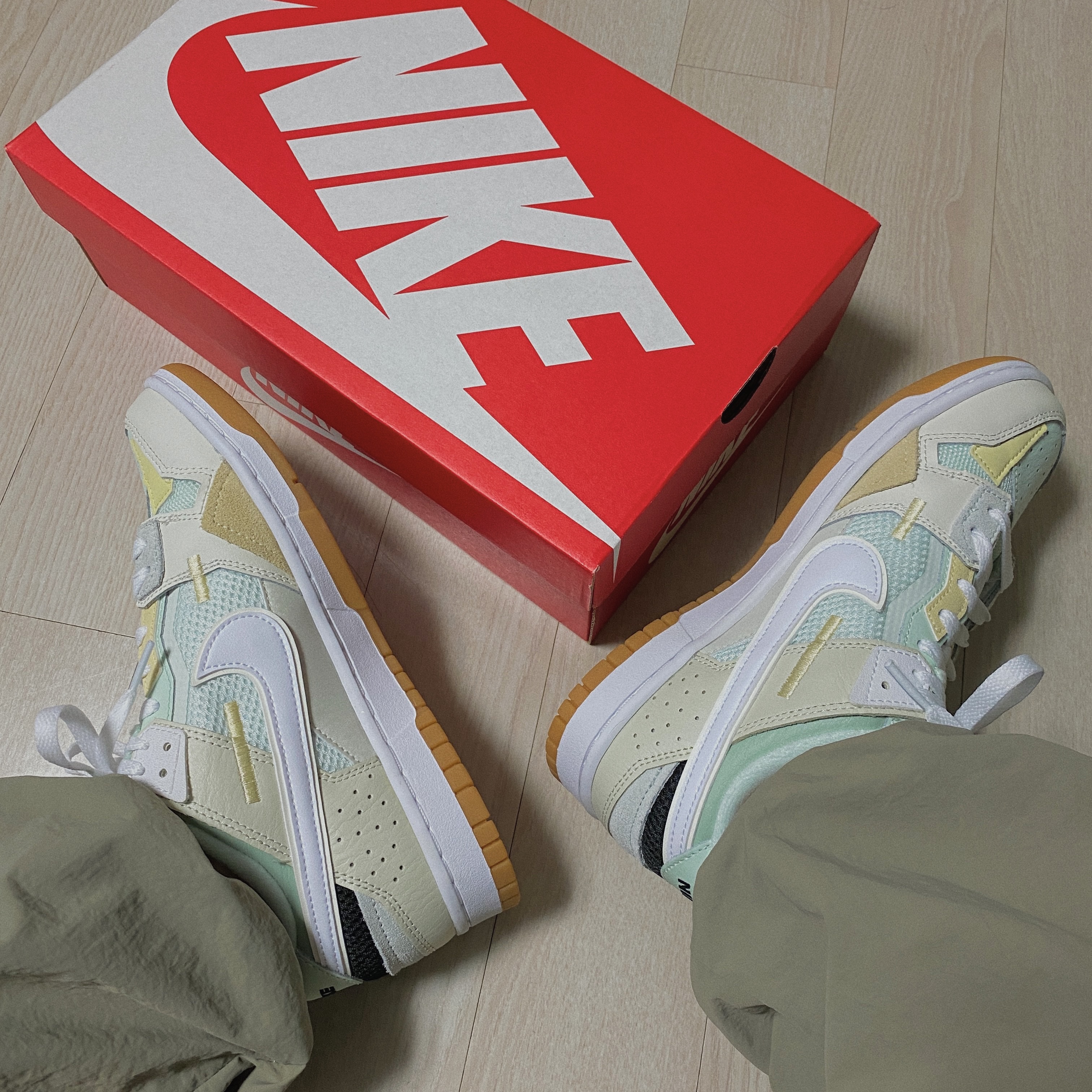 Nike Dunk Scrap Sea Glass 착용 스타일