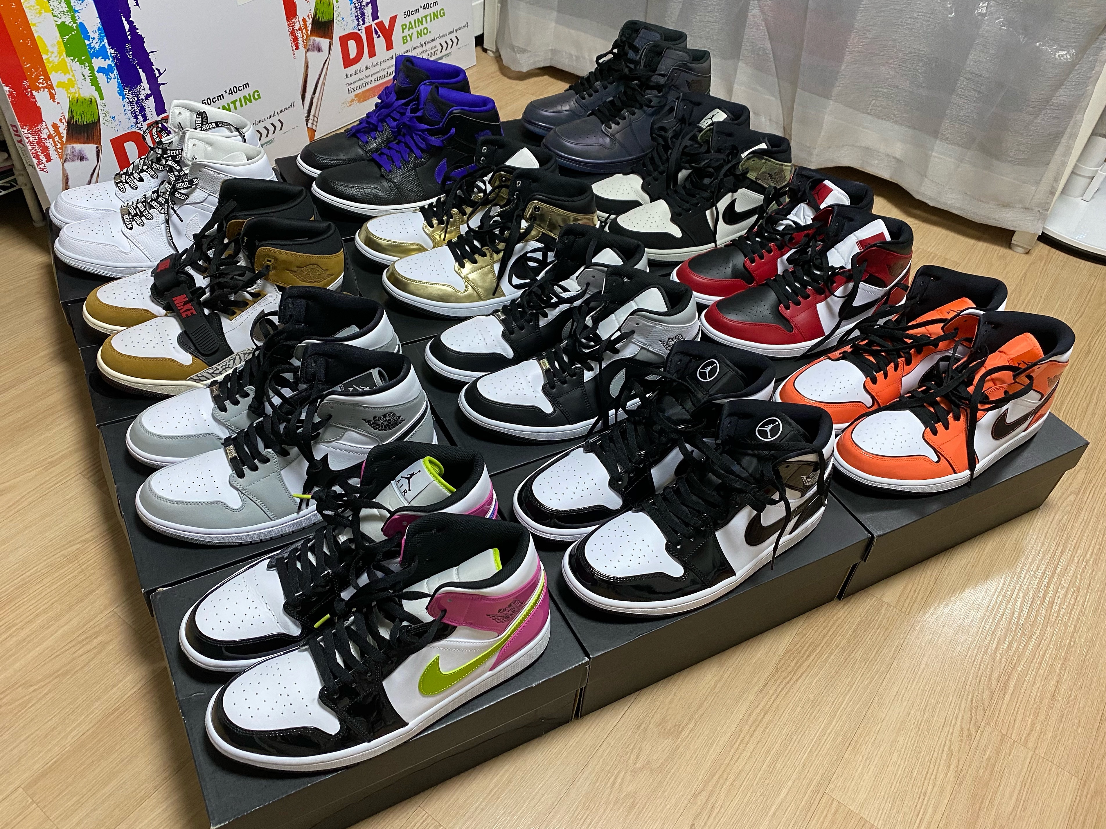 Jordan 1 Mid Light Smoke Grey, Jordan 1 Mid SE ASW Black 착용 스타일