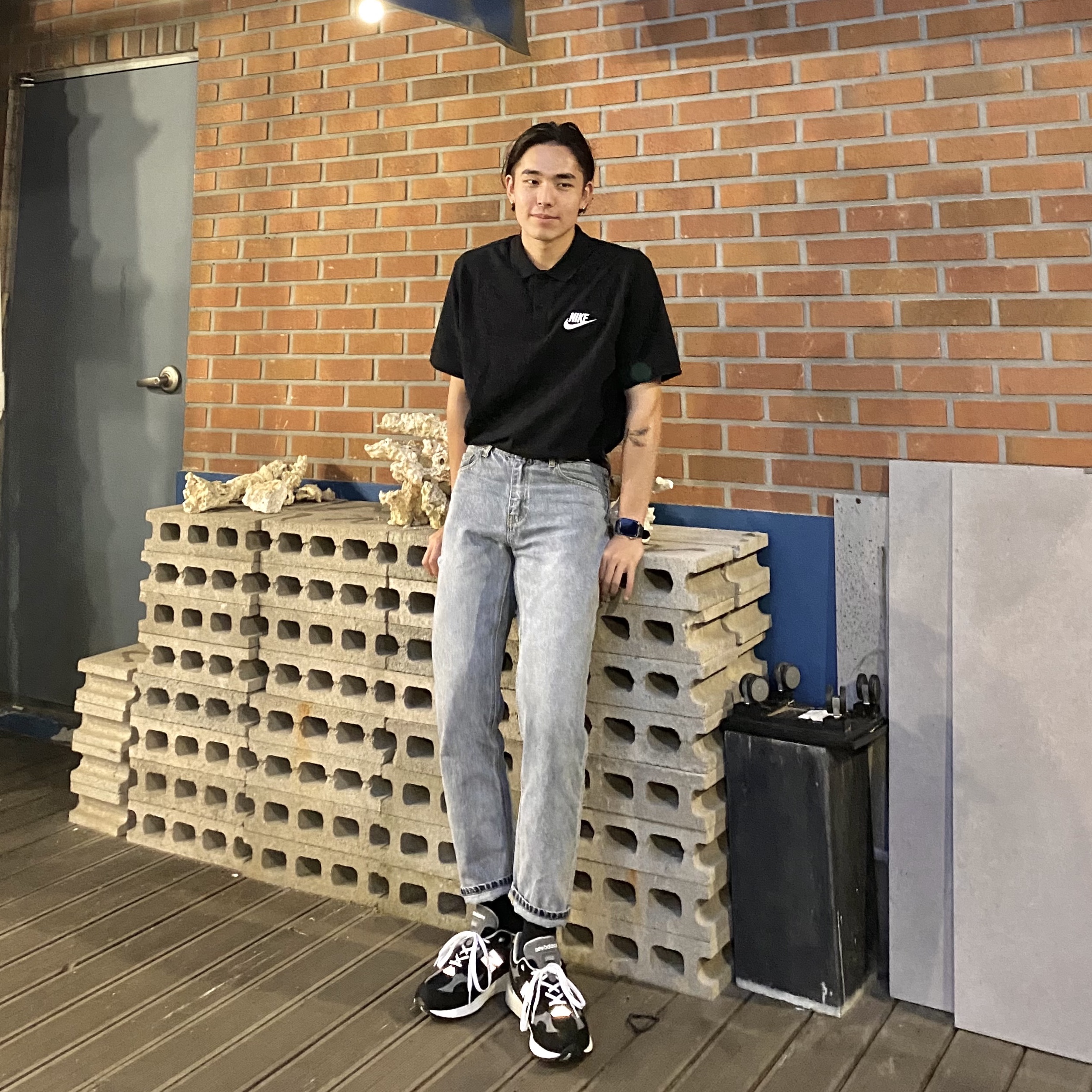 New Balance 992 Made in USA Black Grey 착용 스타일 - 2