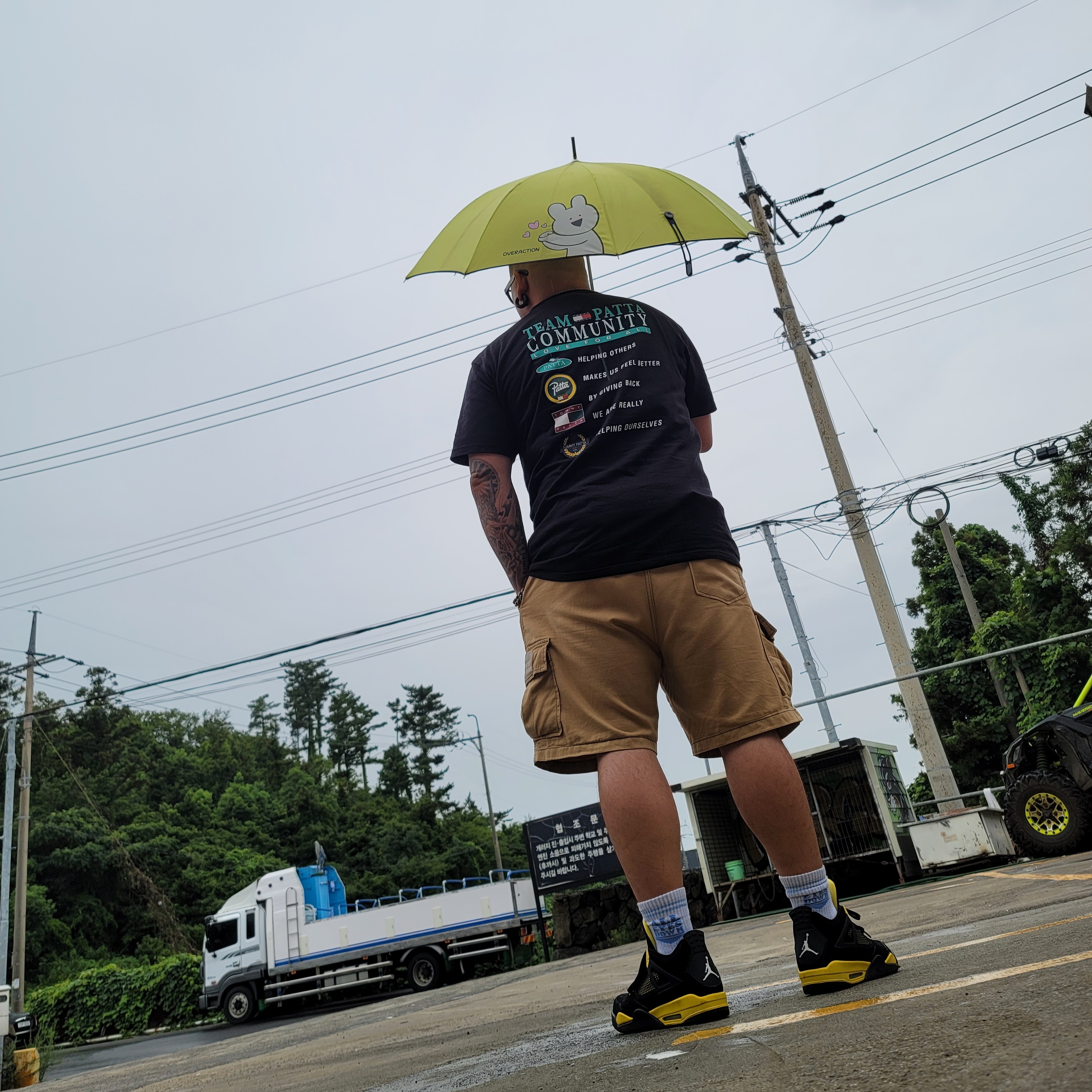 Jordan 4 Retro Thunder 2012 착용 스타일