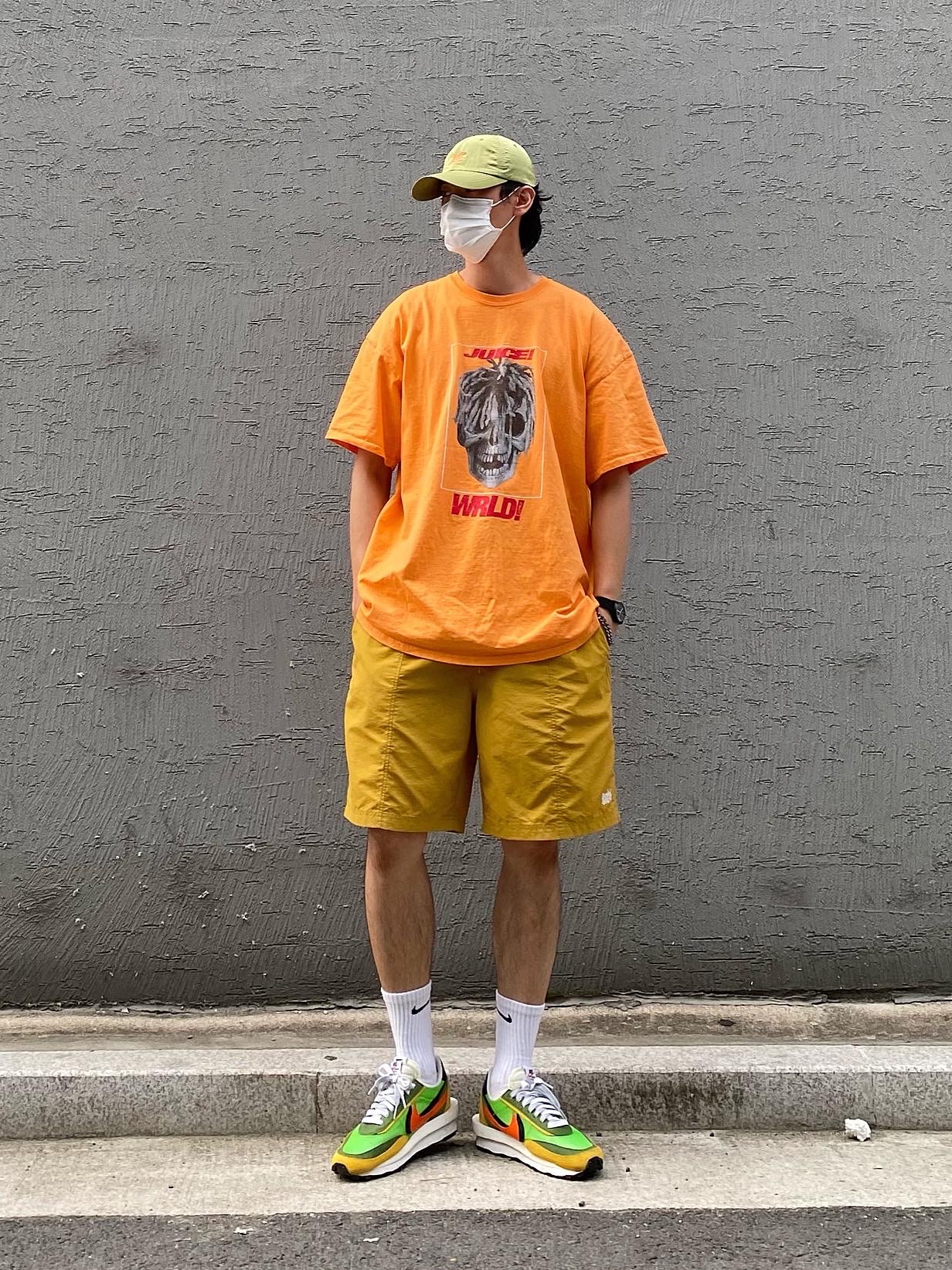 Nike x Sacai LDWaffle Green Multi 착용 스타일 - 1