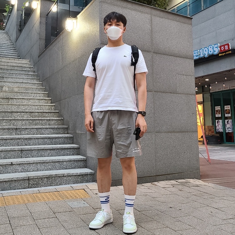 IAB Studio Woven Shorts Gray, Jordan 1 Low OG Ghost Green 착용 스타일 - 1