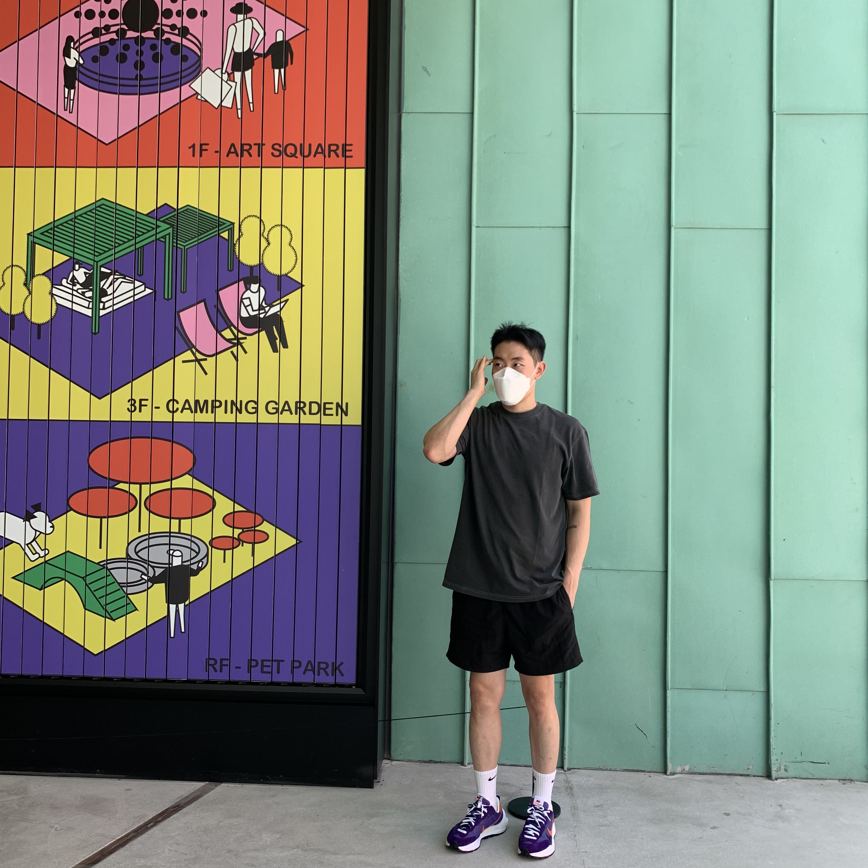 Nike x Sacai VaporWaffle Dark Iris, IAB Studio Pigment T-Shirt Black 착용 스타일 - 1