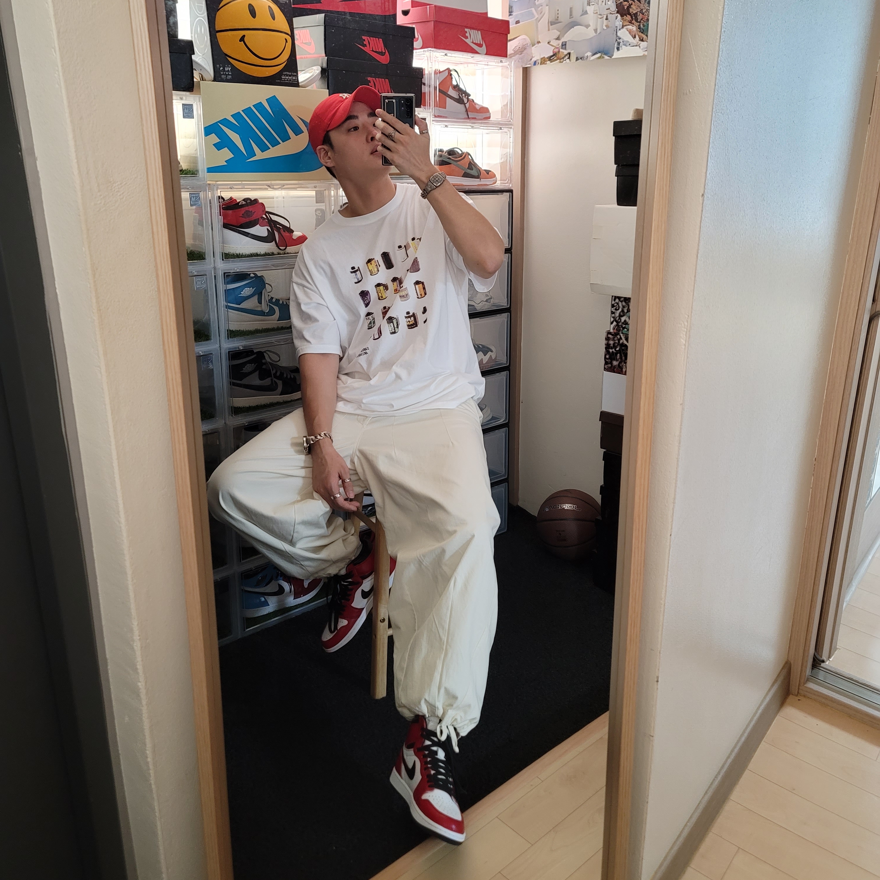 Jordan 1 Retro High OG Light Fusion Red 착용 스타일