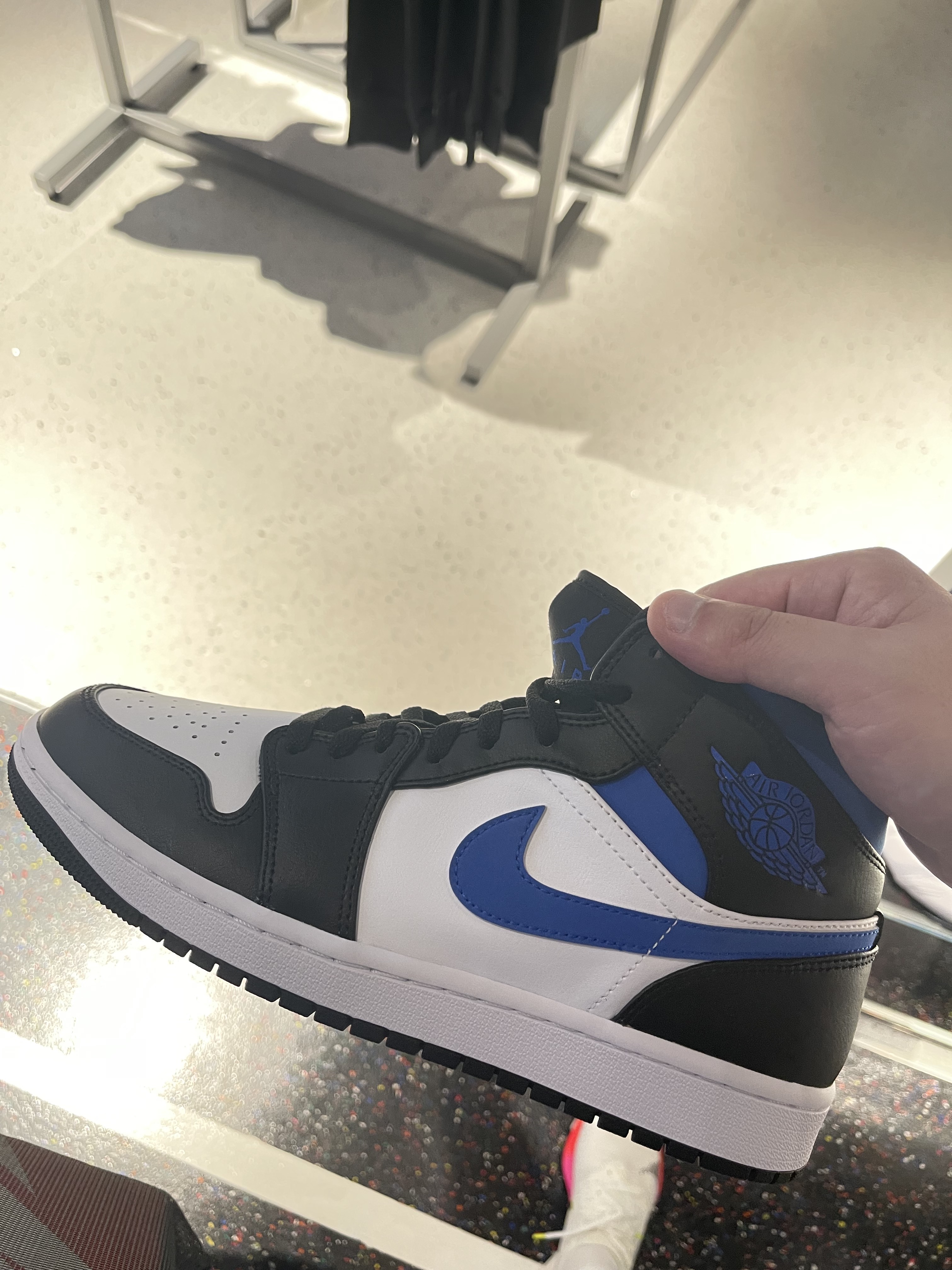 Jordan 1 Mid Racer Blue, Jordan 11 Retro Low Legend Blue 착용 스타일 - 2