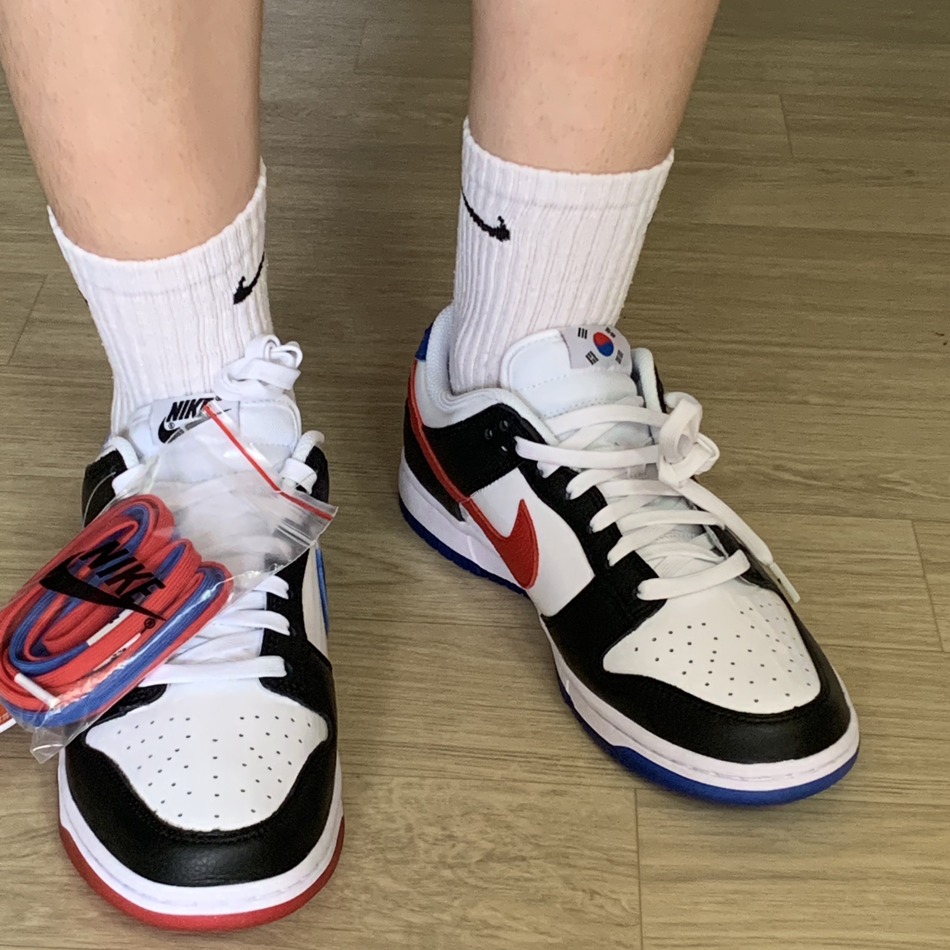 Nike Dunk Low SE Seoul 착용 스타일 - 1