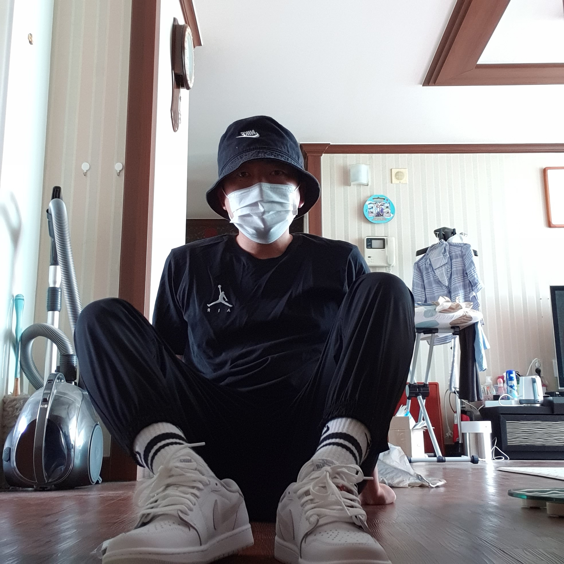 Jordan 1 Low OG Neutral Grey 착용 스타일