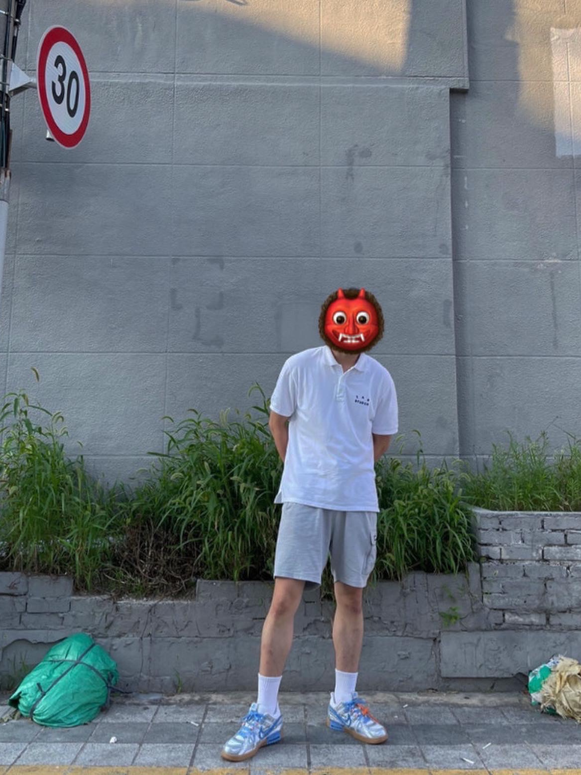Nike x Off-White Air Rubber Dunk University Blue, IAB Studio Pique Shirt White 착용 스타일