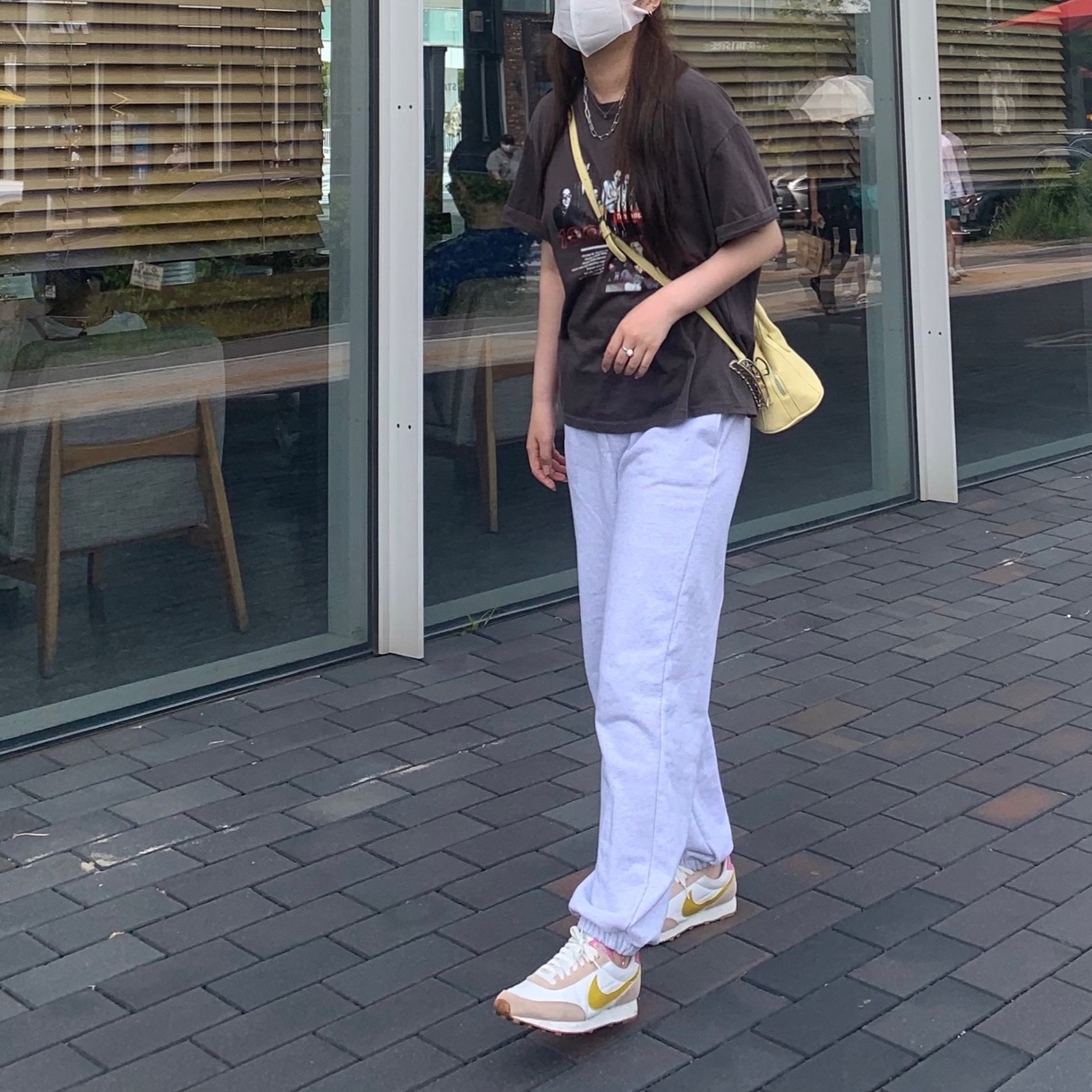 (W) Nike Daybreak Fossil Stone Summit White 착용 스타일 - 2