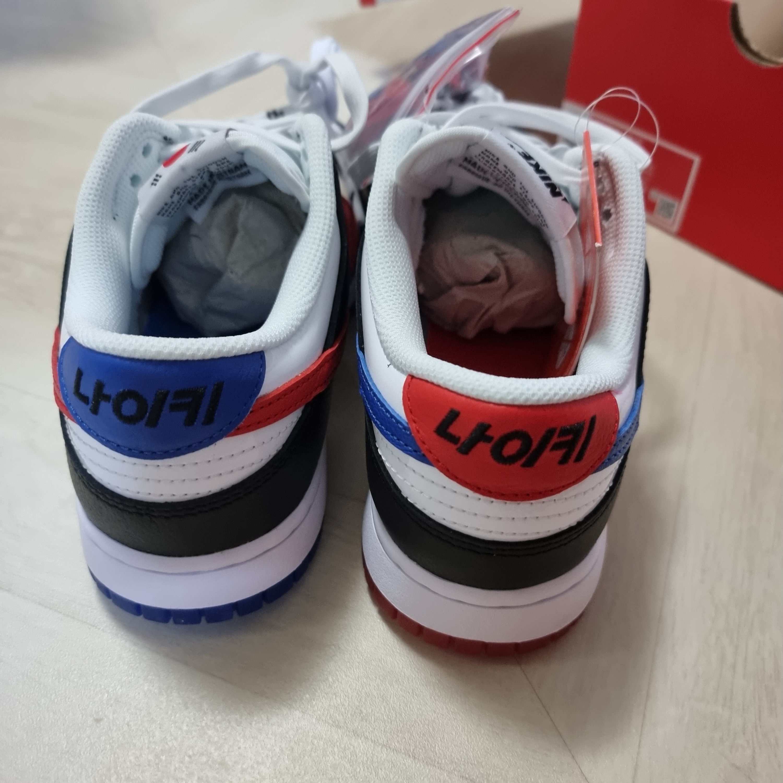 Nike Dunk Low SE Seoul 착용 스타일 - 3