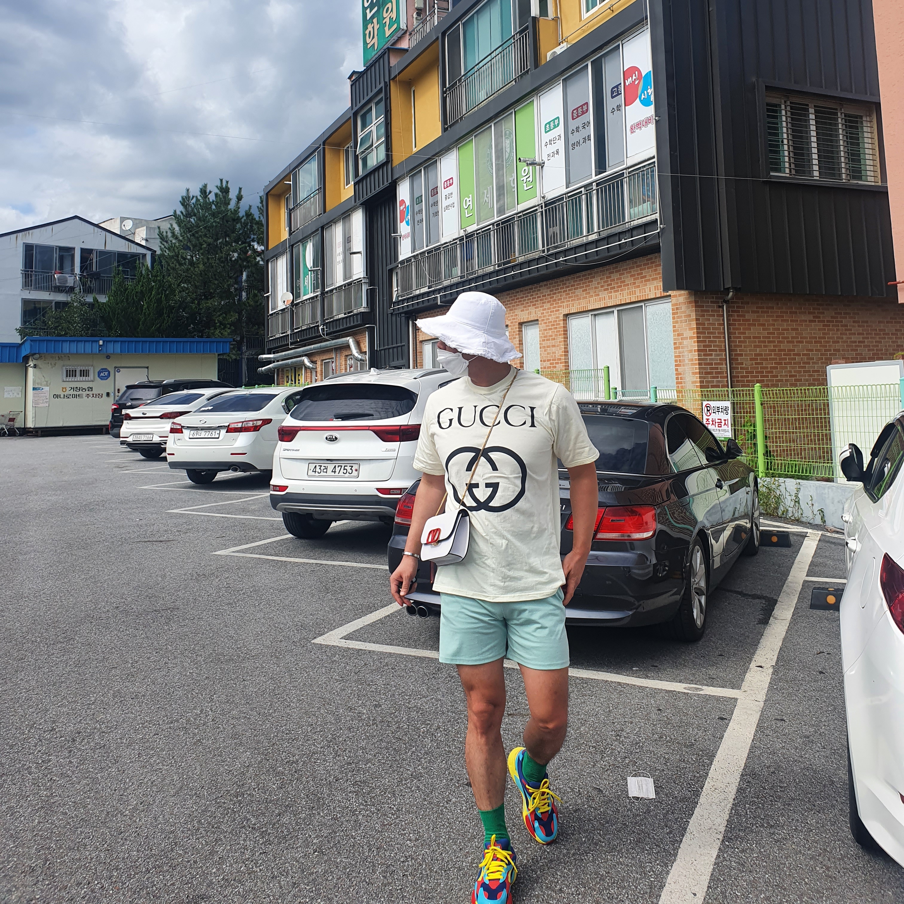 nicolefarhi님의 스타일