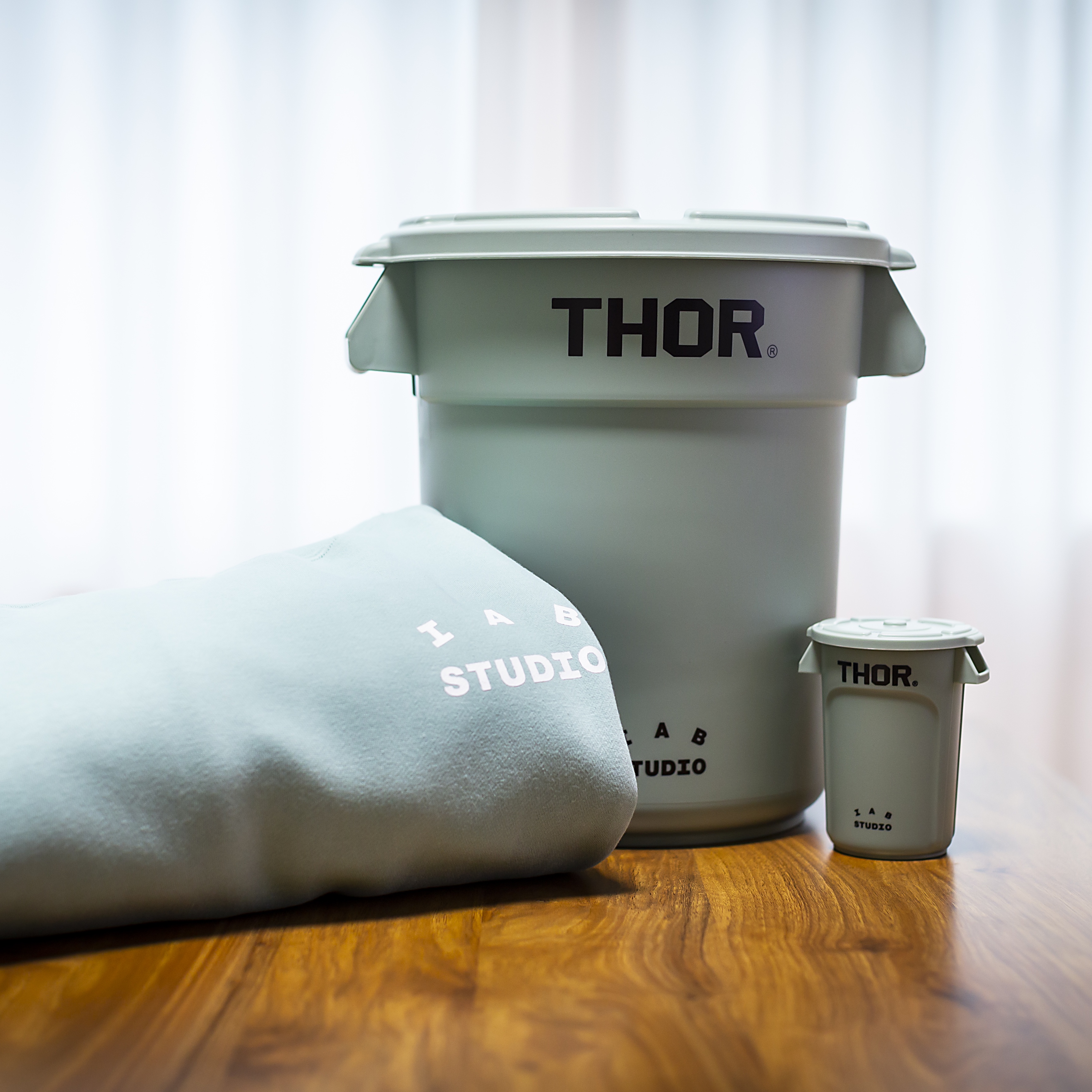 IAB Studio x Thor Set Ash Green 착용 스타일 - 3