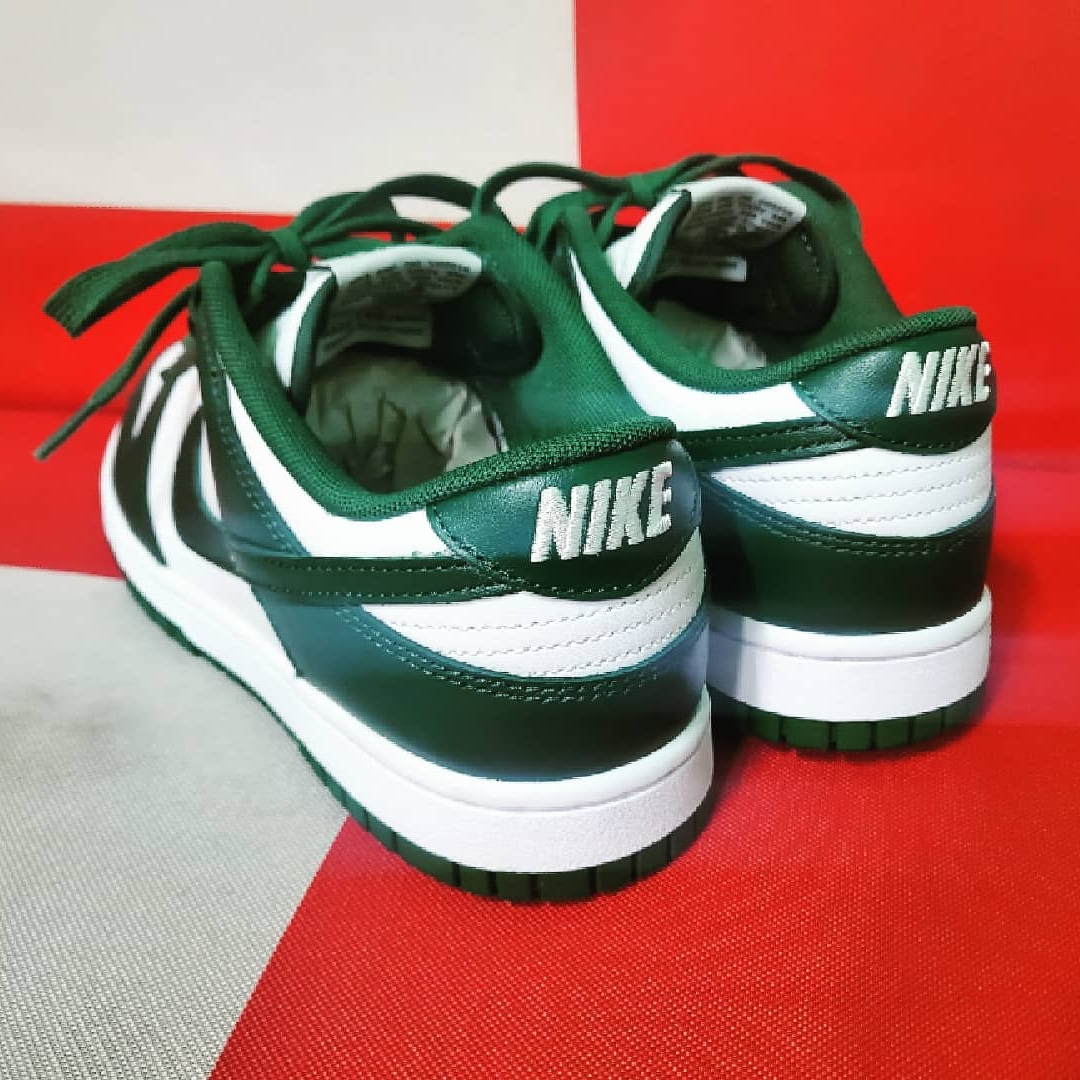 Nike Dunk Low Retro Varsity Green 착용 스타일 - 4