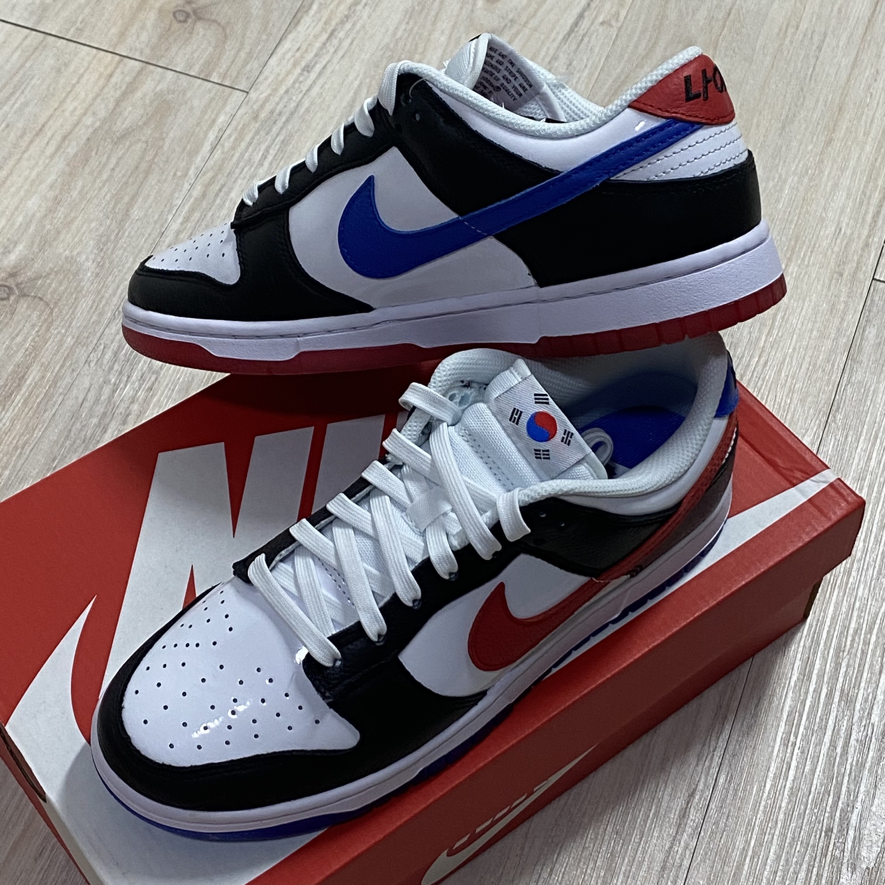 Nike Dunk Low SE Seoul 착용 스타일 - 2