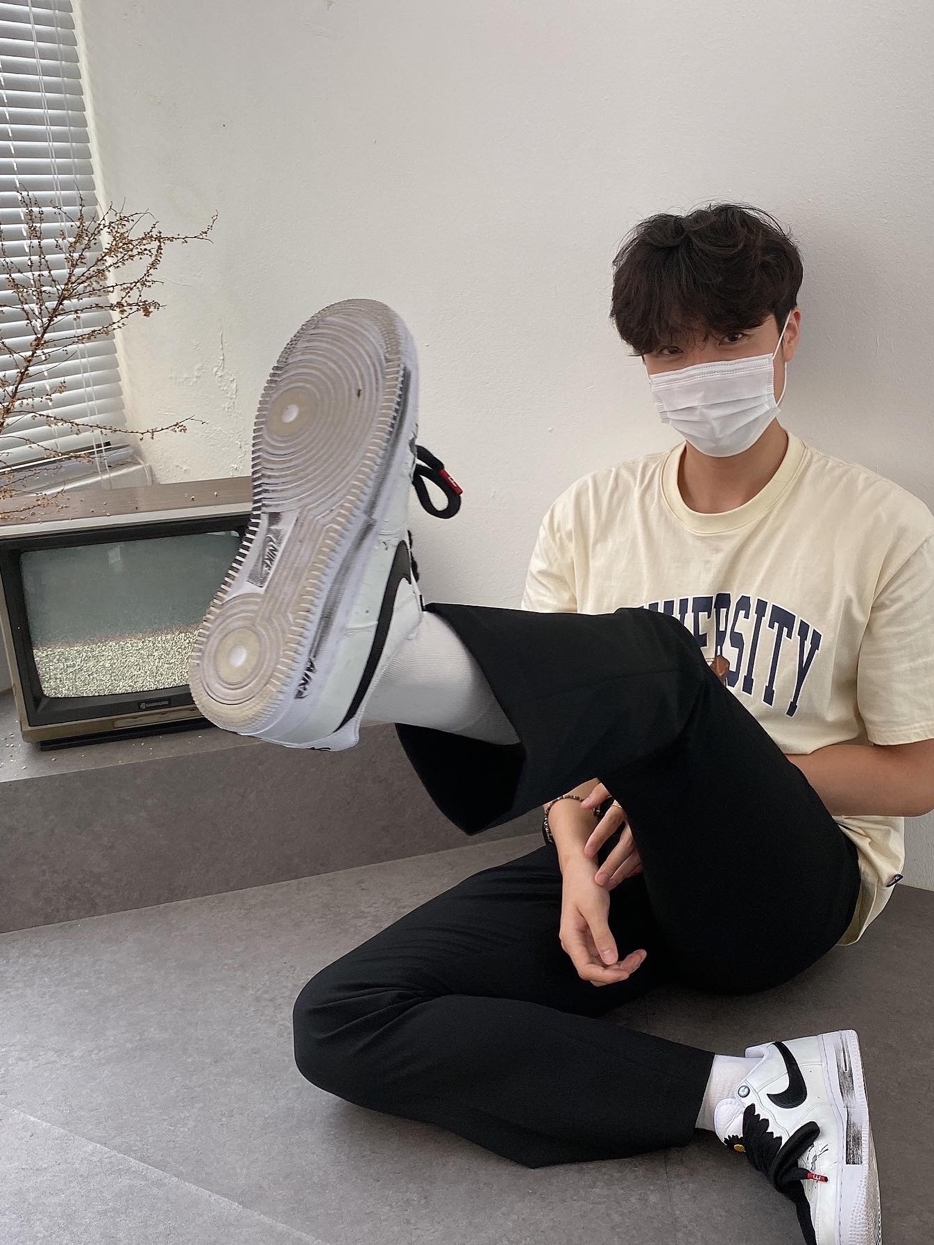 Nike x Peaceminusone Air Force 1 Low Para-Noise 2.0 착용 스타일 - 1