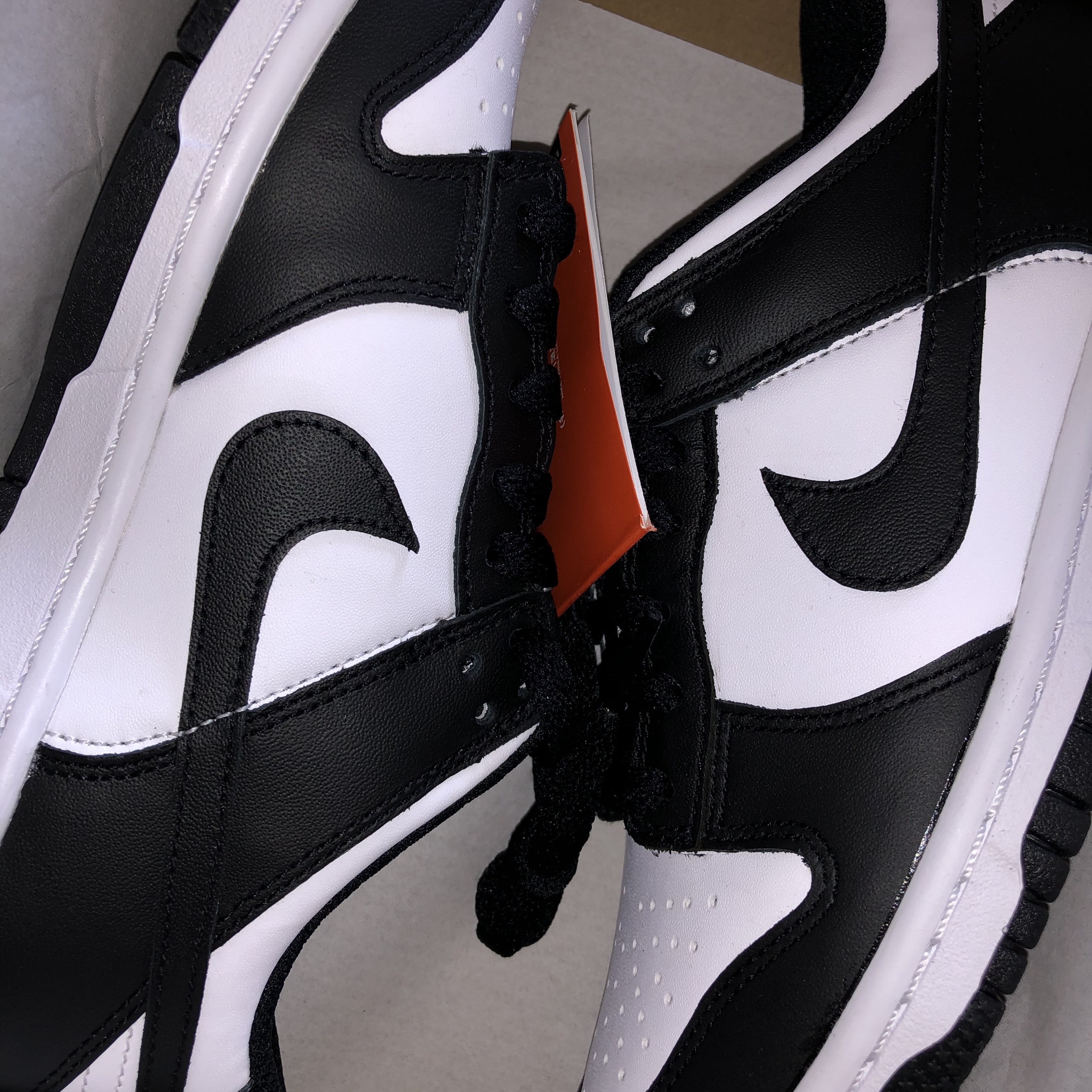 (W) Nike Dunk Low Black 착용 스타일
