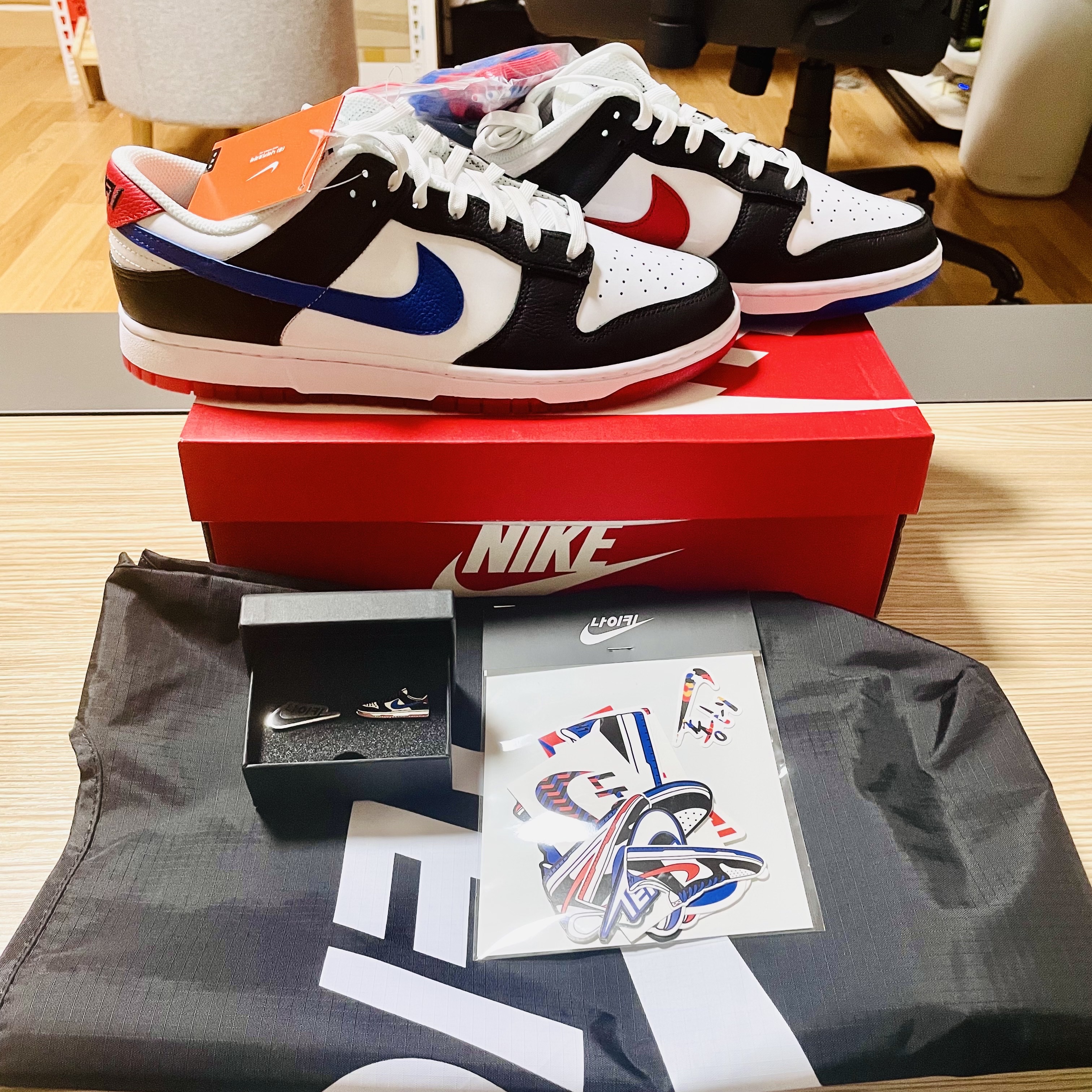 Nike Dunk Low SE Seoul (With Special Gift) 착용 스타일