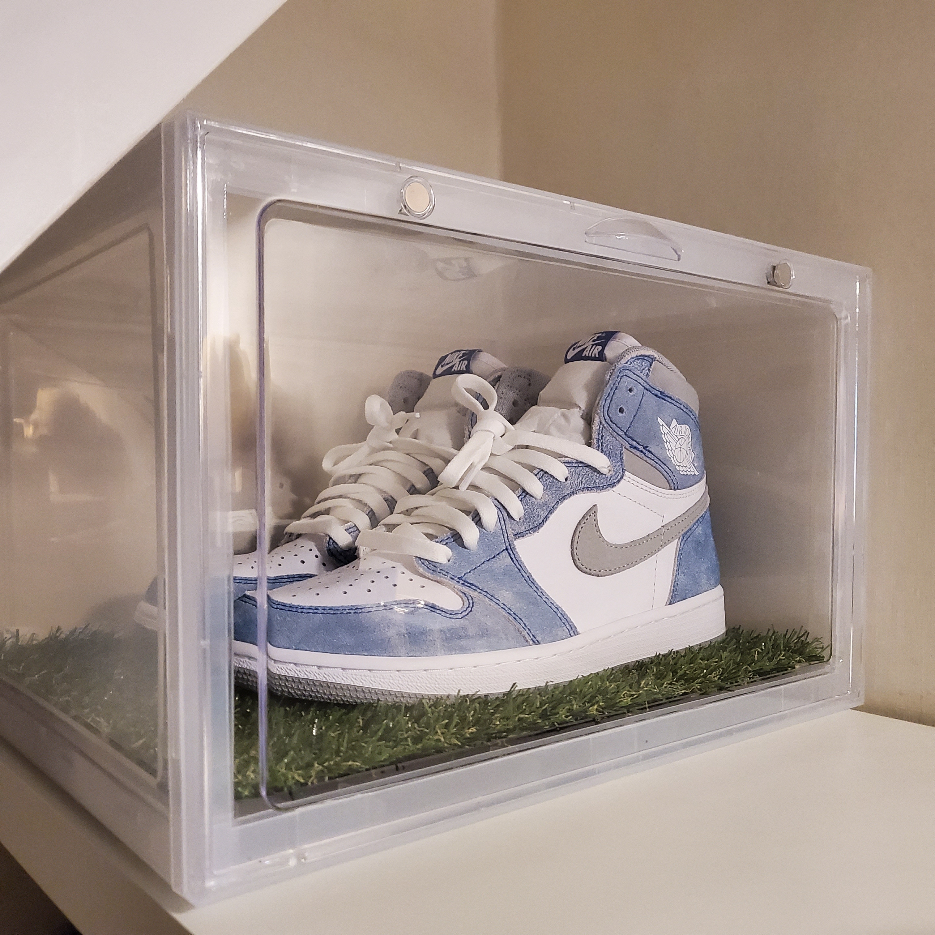 Jordan 1 Retro High OG Hyper Royal 착용 스타일 - 1