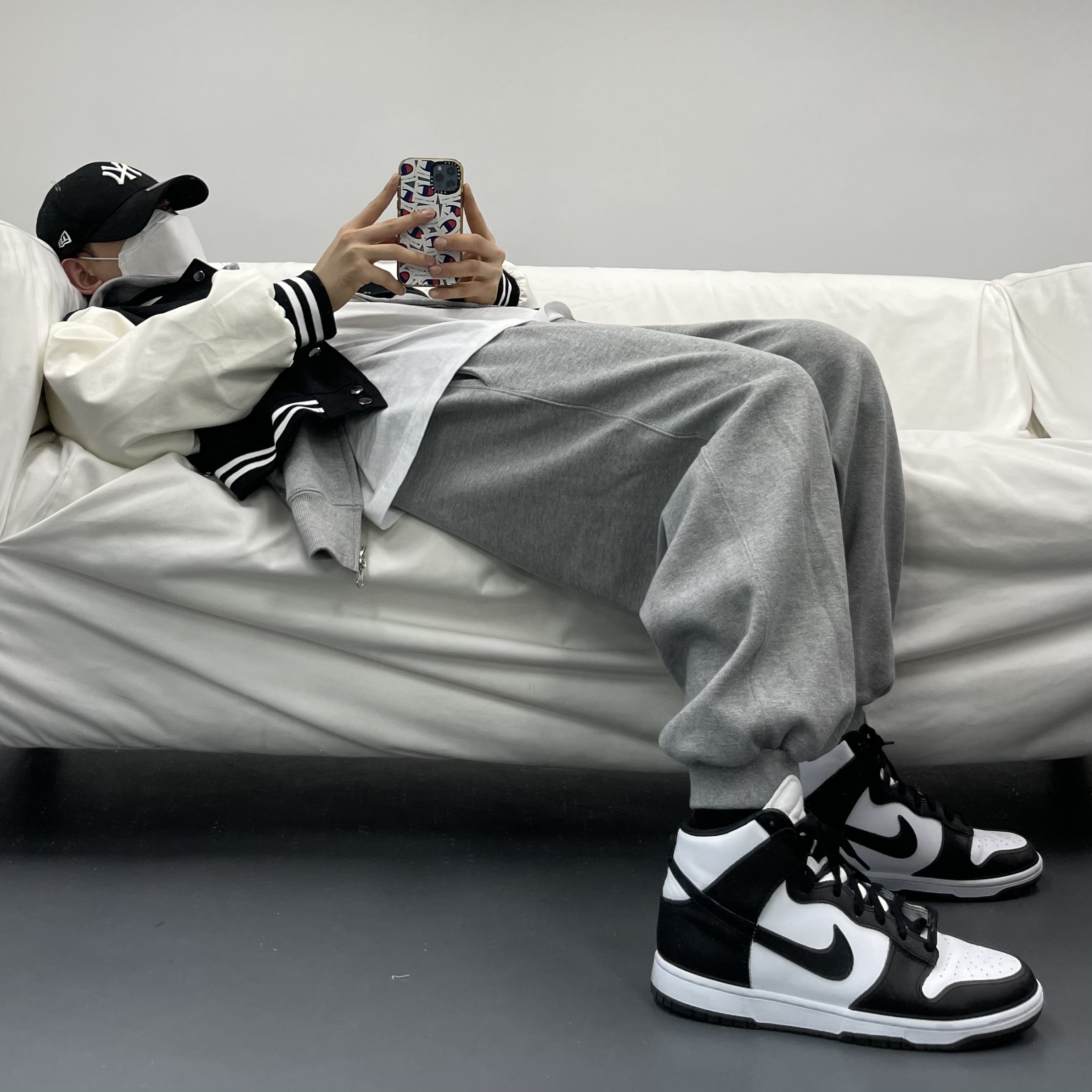 Nike Dunk High Retro Black and White 착용 스타일