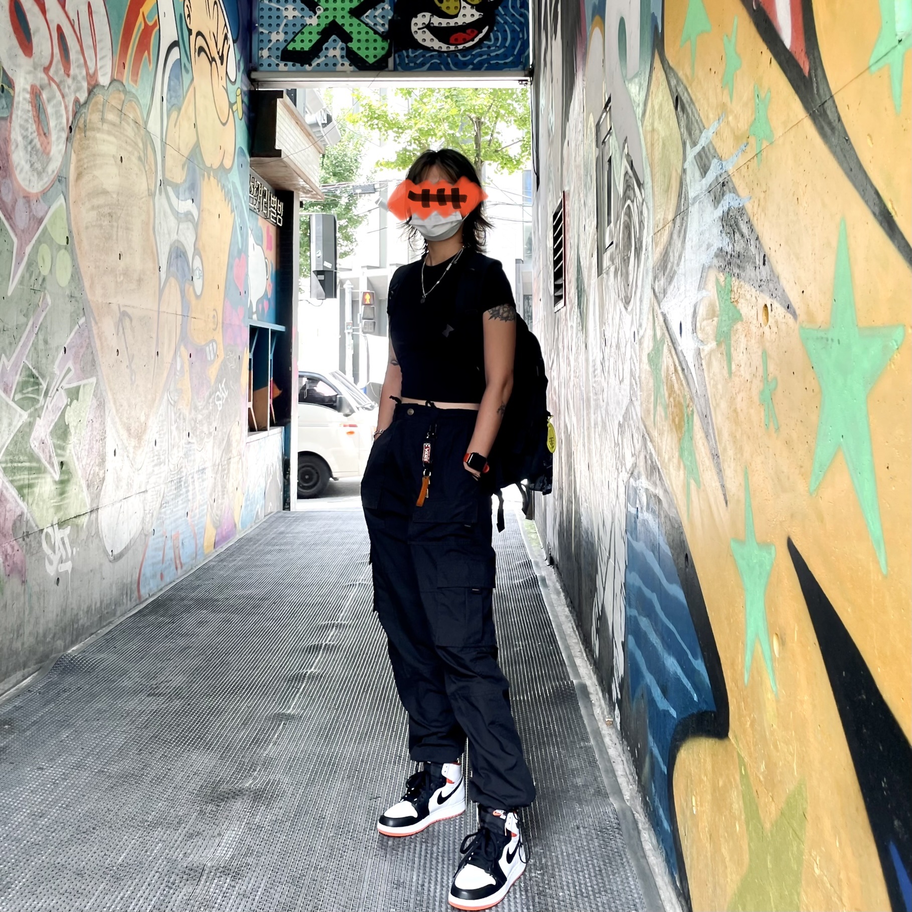 Jordan 1 Retro High OG Electro Orange, (GS) Jordan 1 Retro High OG Electro Orange 착용 스타일 - 1