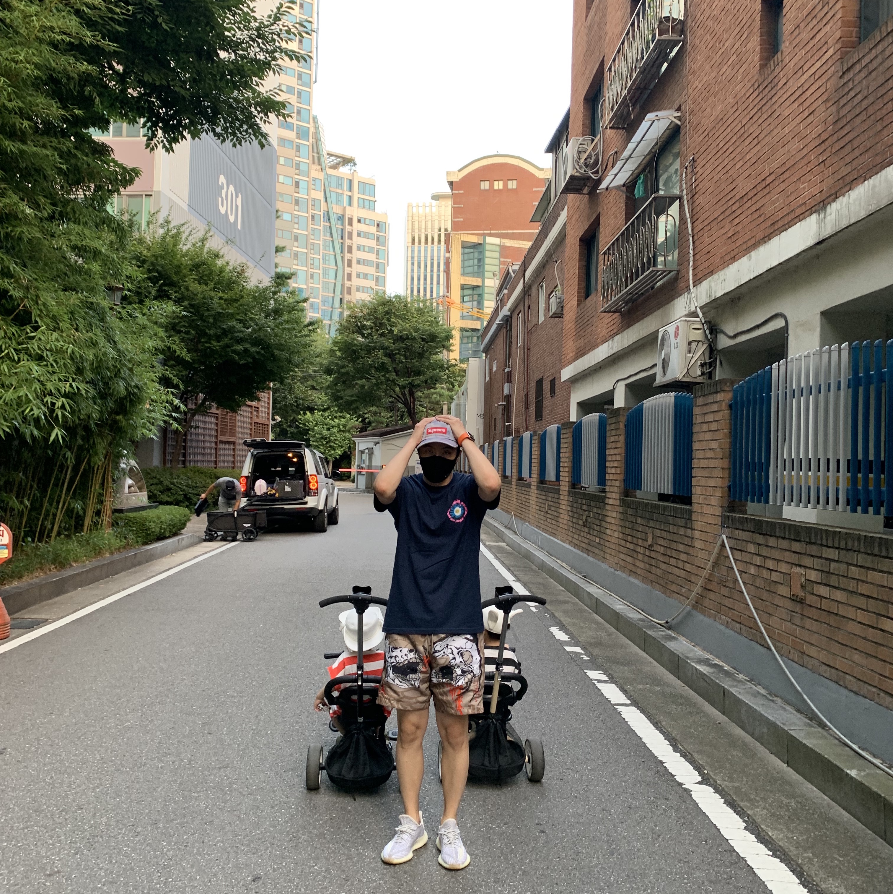 Supreme Washed Chino Twill Camp Cap Multi-Color - 21SS, Stussy Cosmos T-Shirt Navy 착용 스타일 - 2