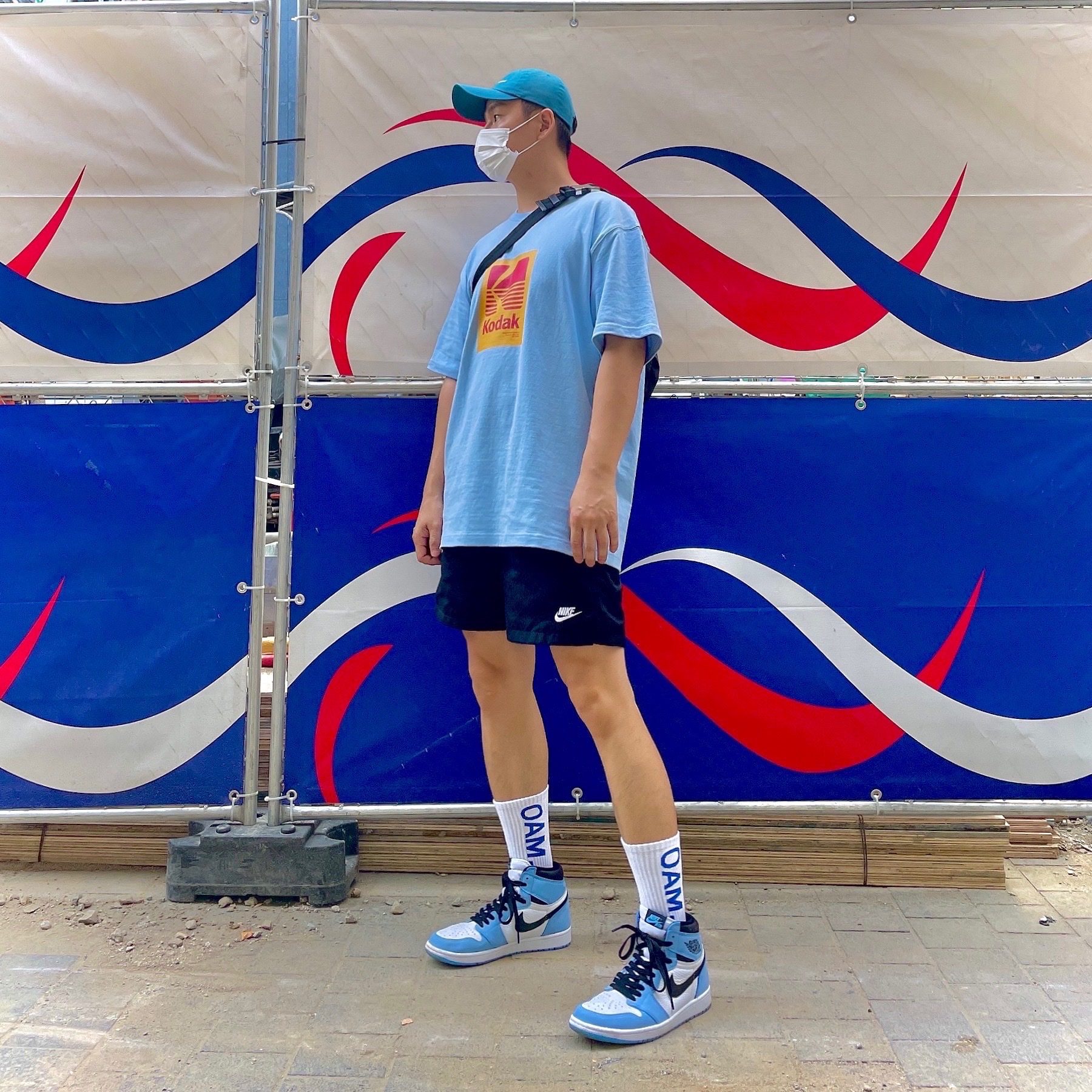 Jordan 1 Retro High OG University Blue 착용 스타일