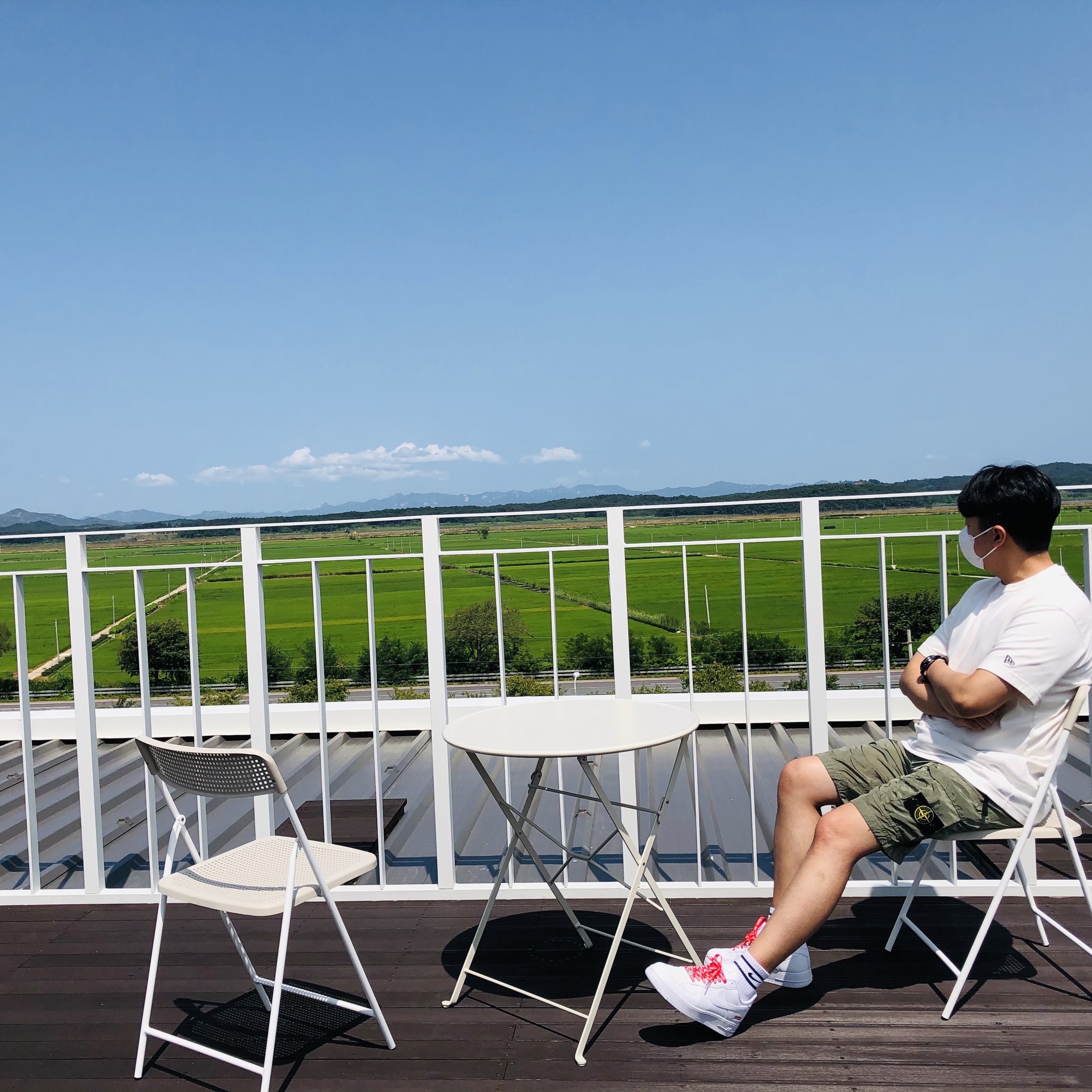 Nike x Supreme Air Force 1 Low White 착용 스타일