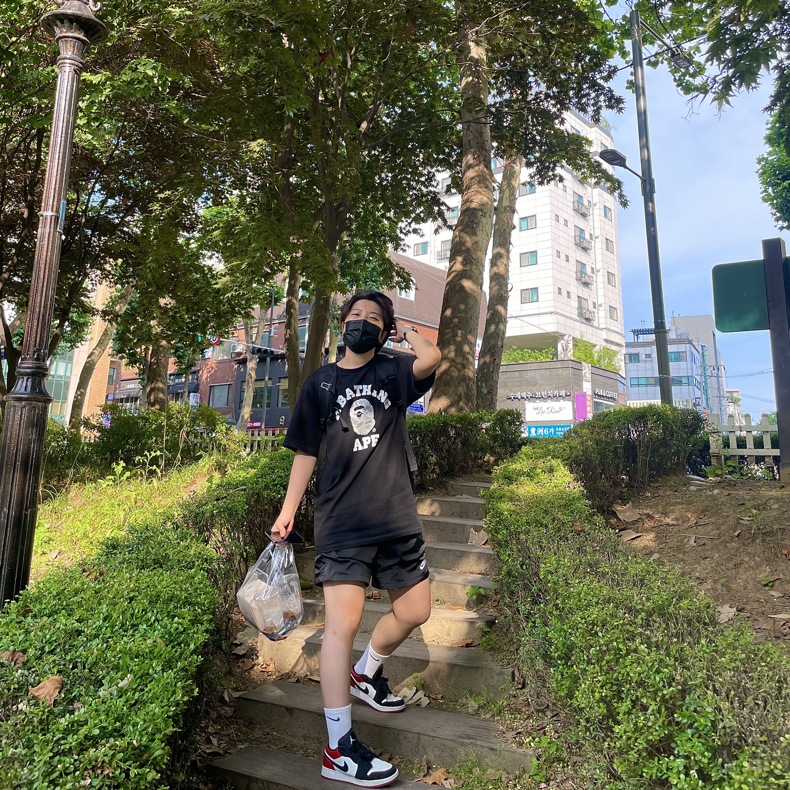 Jordan 1 Low Black Toe 착용 스타일 - 4