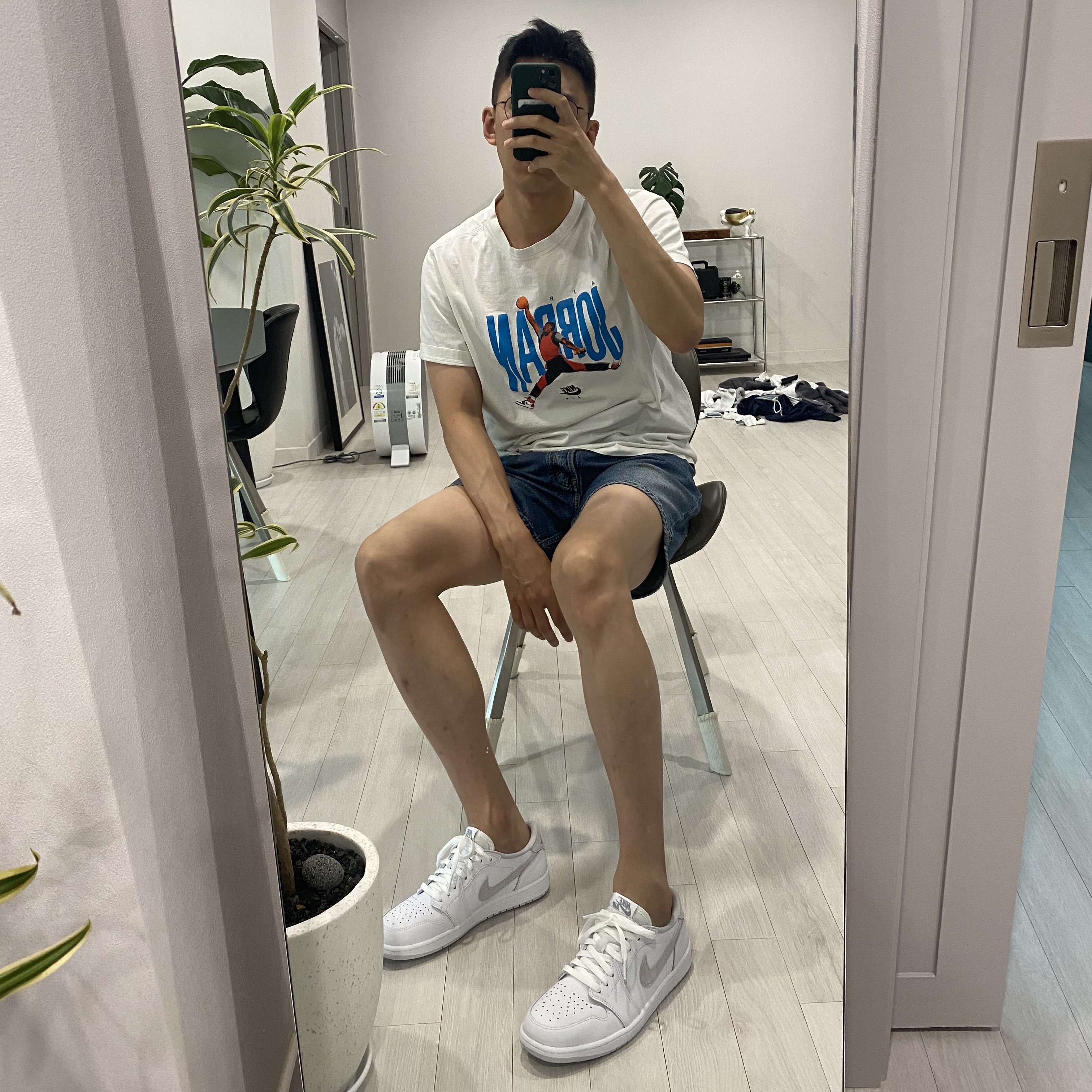 Jordan 1 Low OG Neutral Grey 착용 스타일