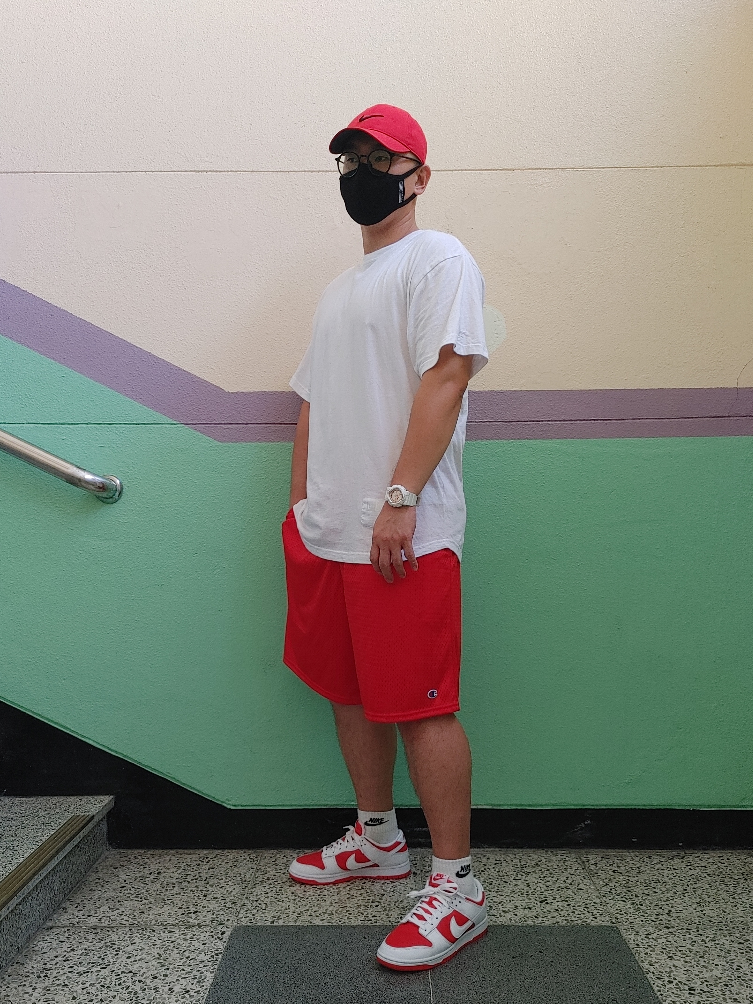 Nike Dunk Low Retro Championship Red 착용 스타일